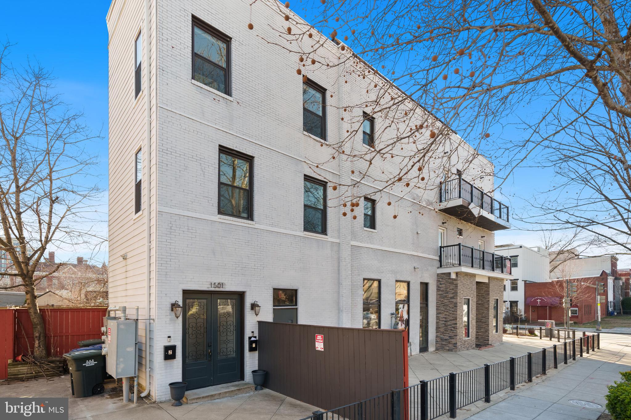 TRUXTON CIRCLE - Residential
