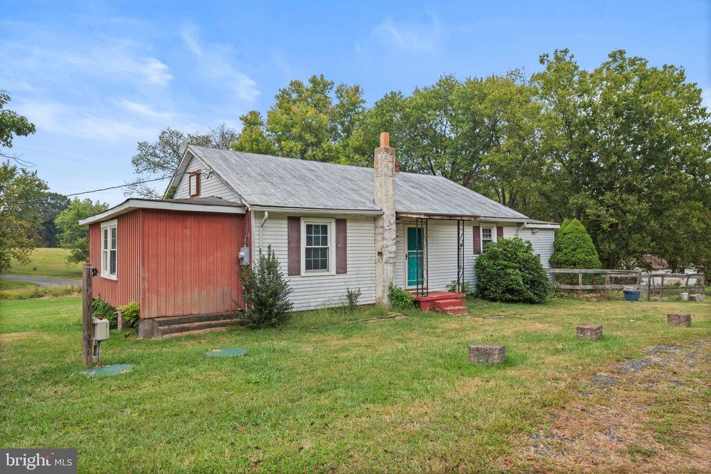Photo of 3706 Catlett Road, CATLETT, VA 20119 (MLS # VAFQ2018432)
