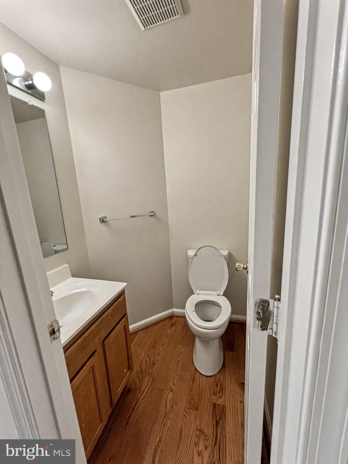 LANDOVER HILLS - Residential Lease