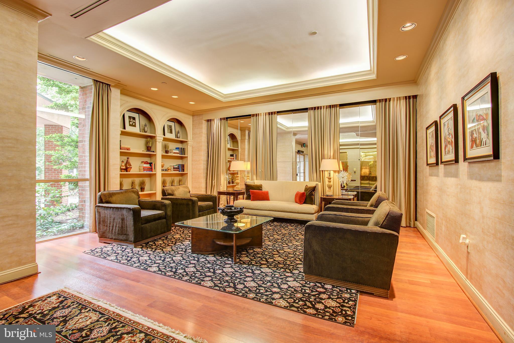 THE CHRISTOPHER - Residential Lease