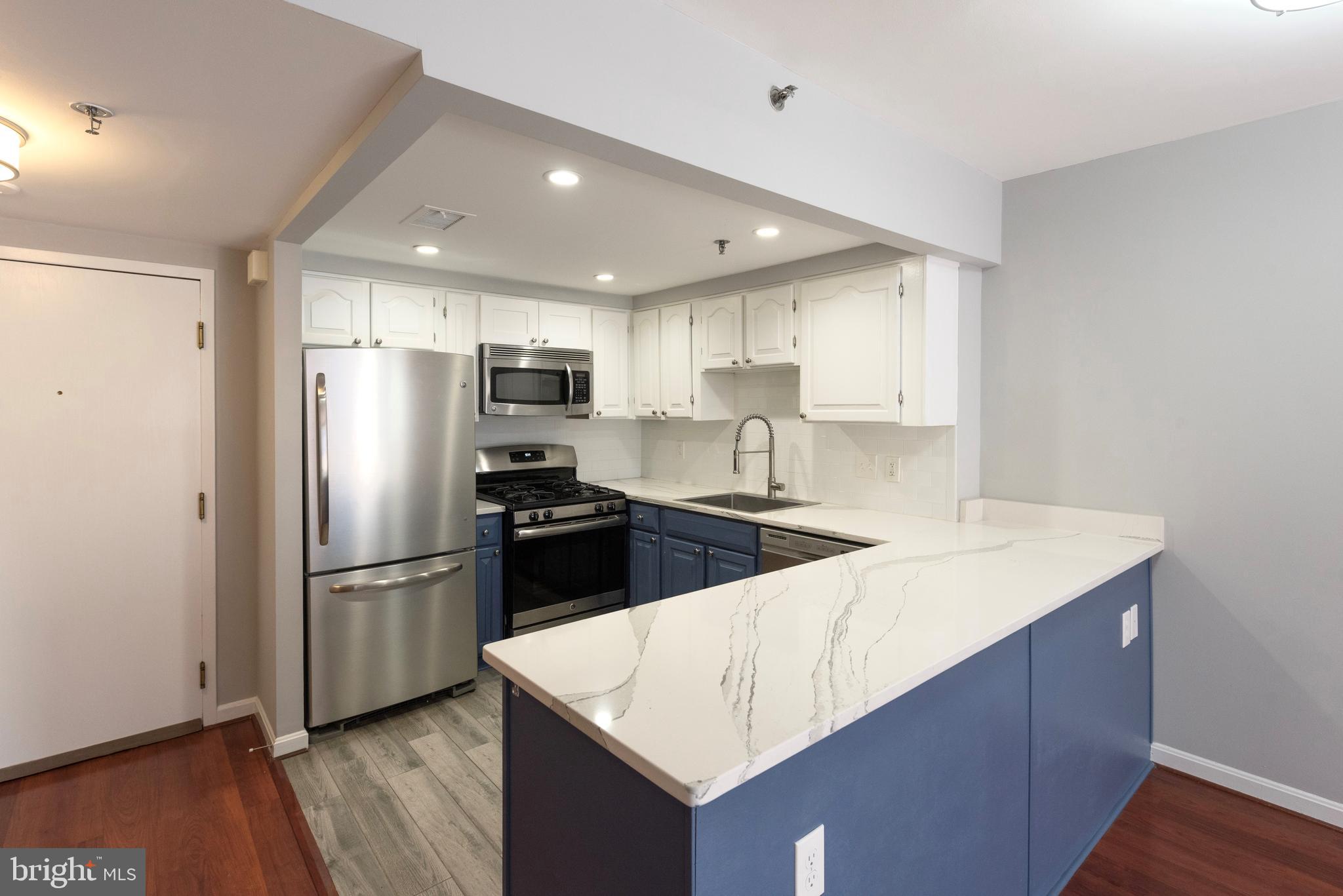 THE CHRISTOPHER - Residential Lease