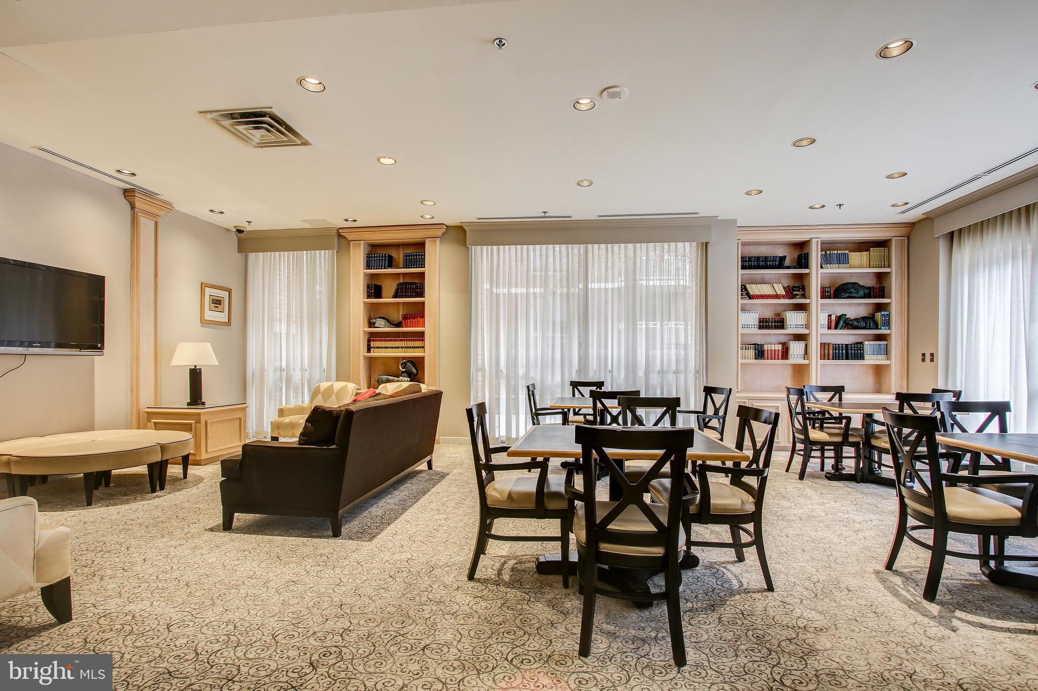 THE CHRISTOPHER - Residential Lease