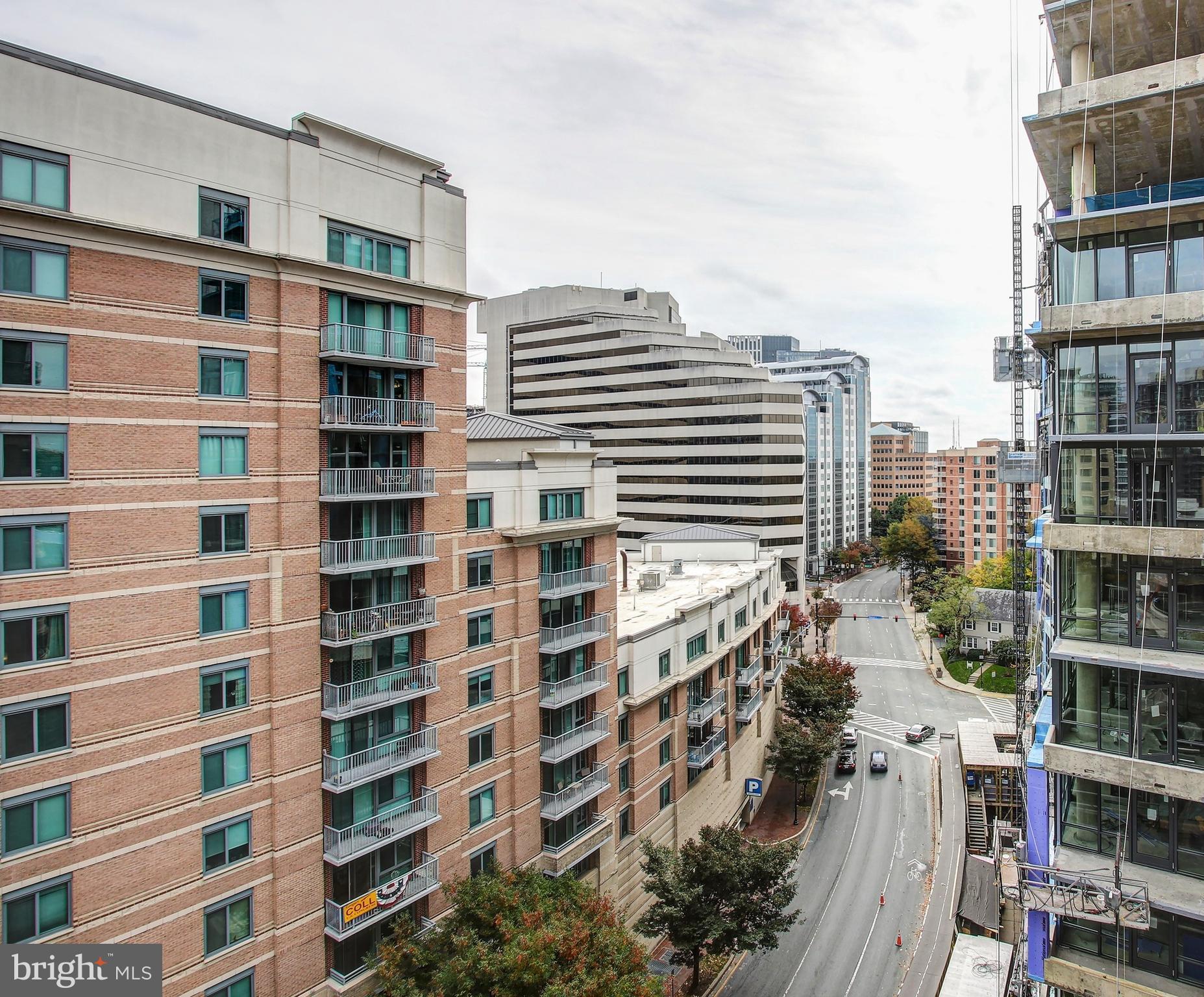 THE CHRISTOPHER - Residential Lease