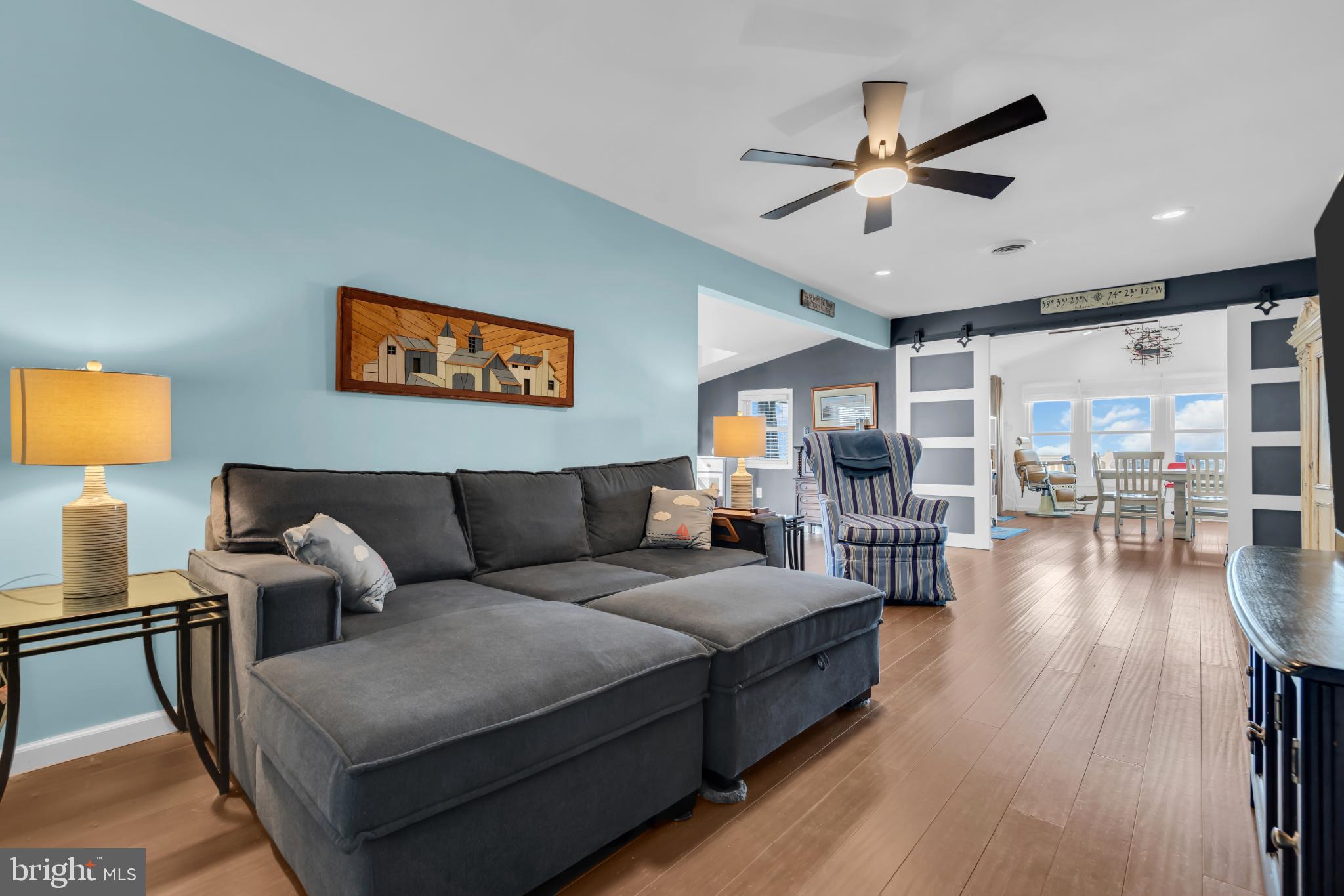 MYSTIC ISLAND - Residential