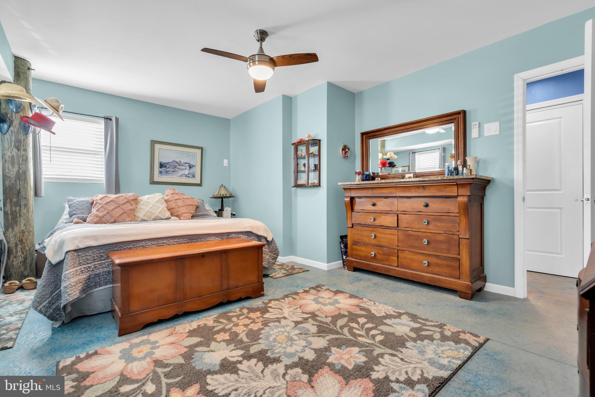 MYSTIC ISLAND - Residential