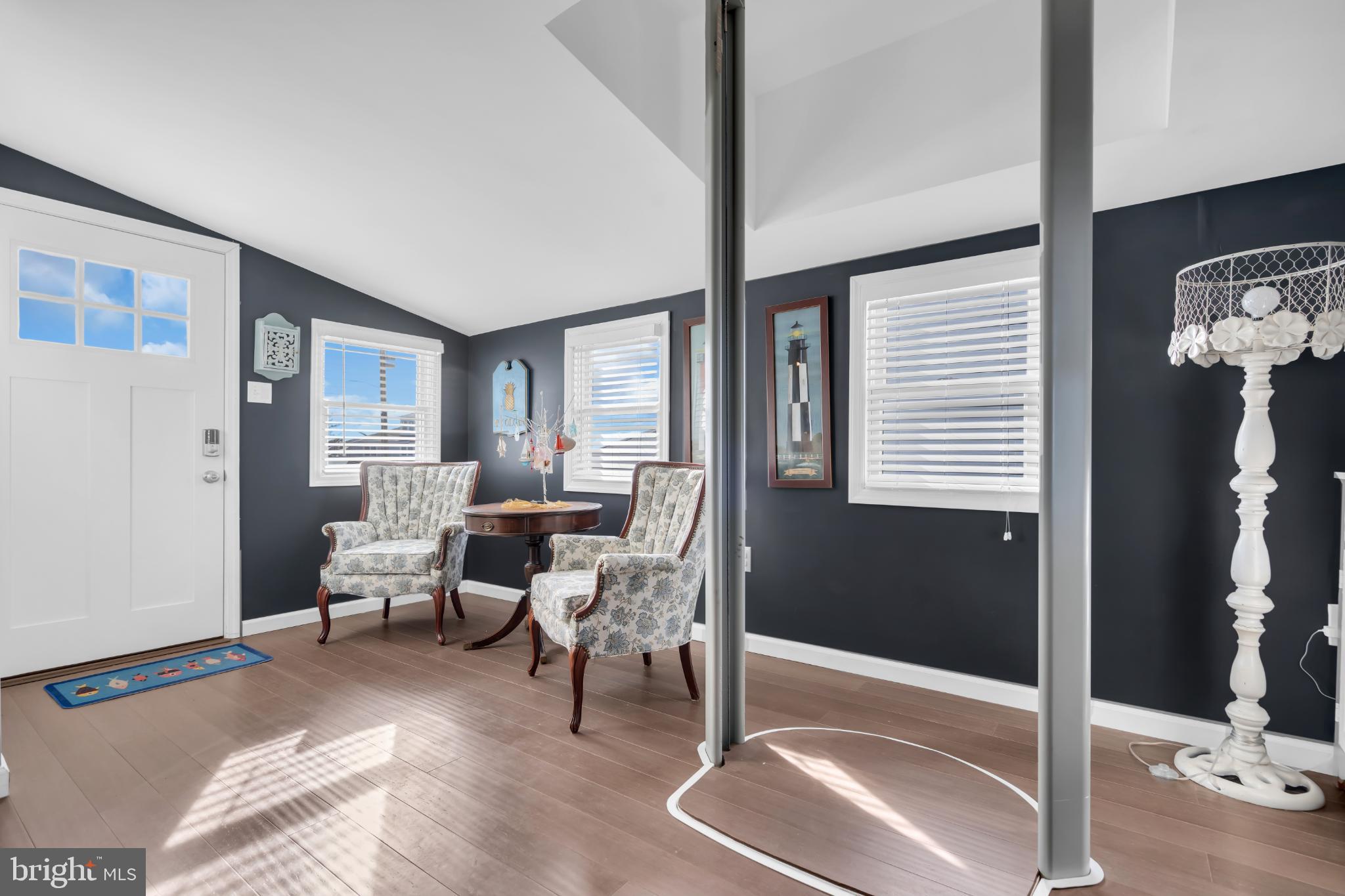 MYSTIC ISLAND - Residential