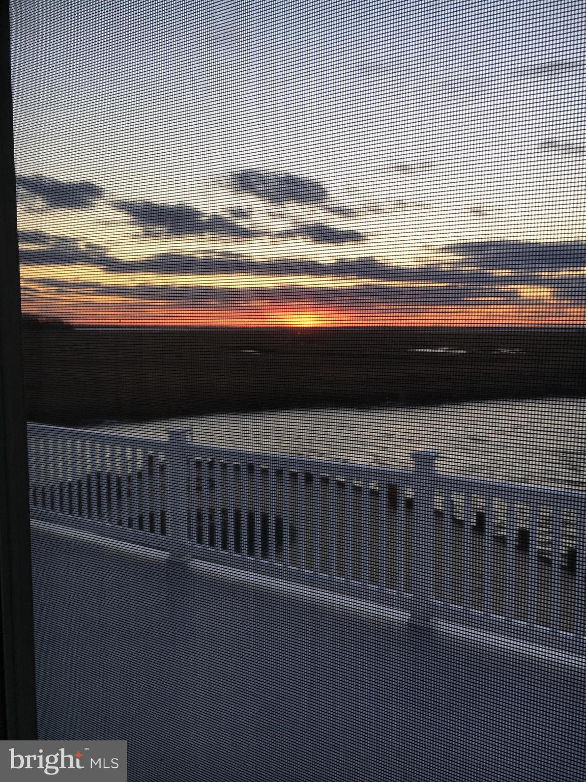 MYSTIC ISLAND - Residential