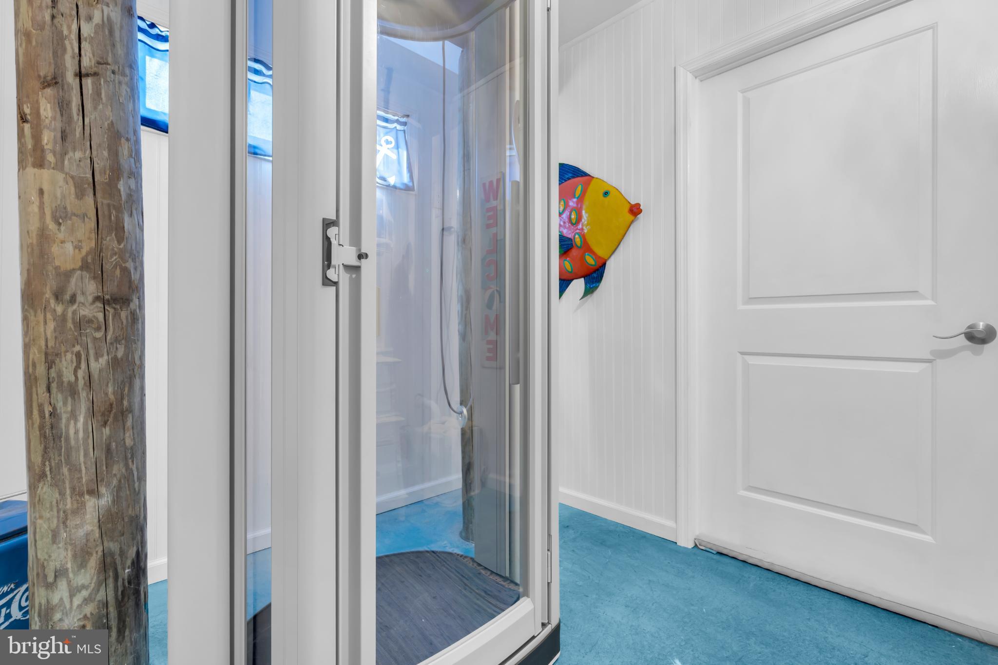 MYSTIC ISLAND - Residential