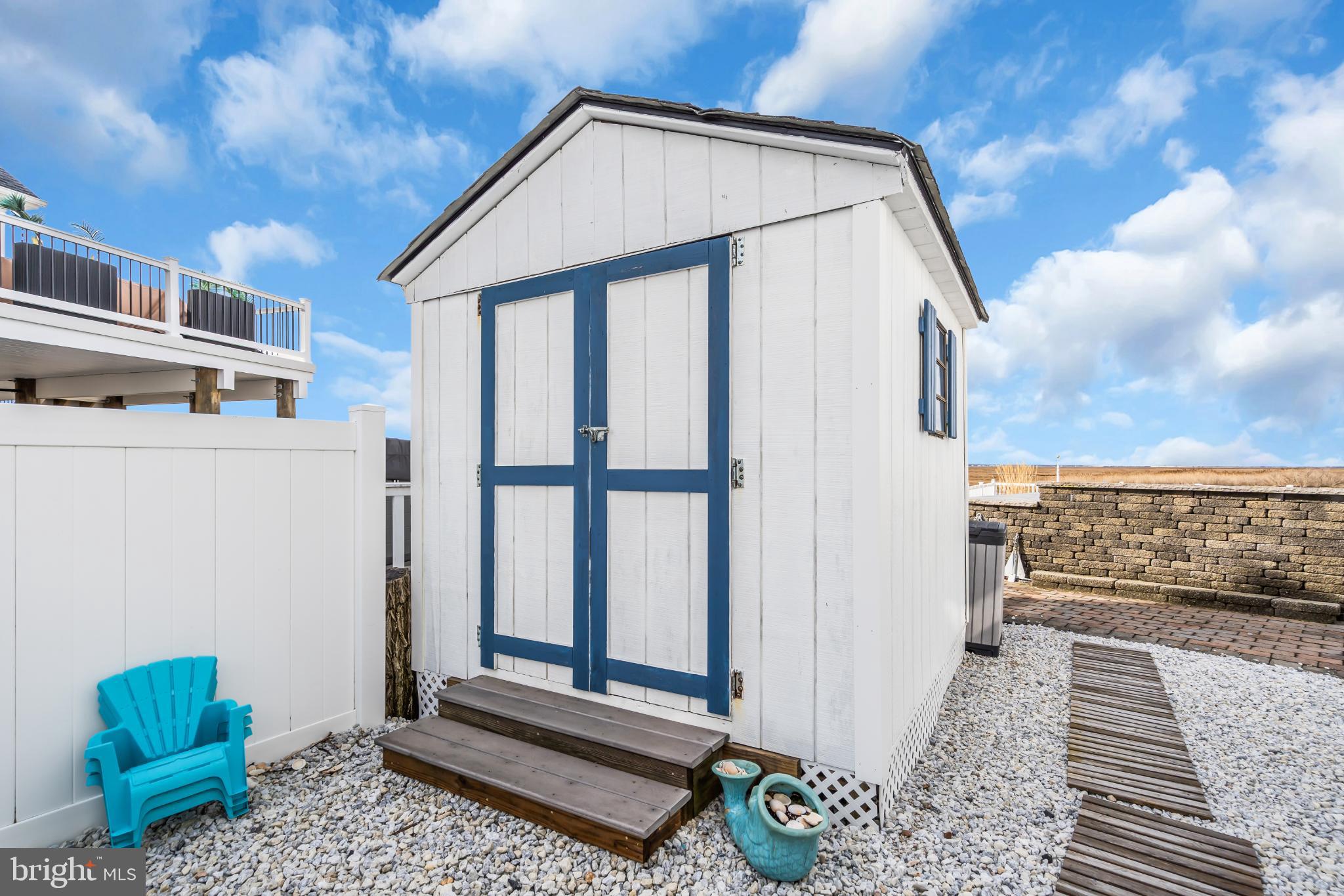 MYSTIC ISLAND - Residential