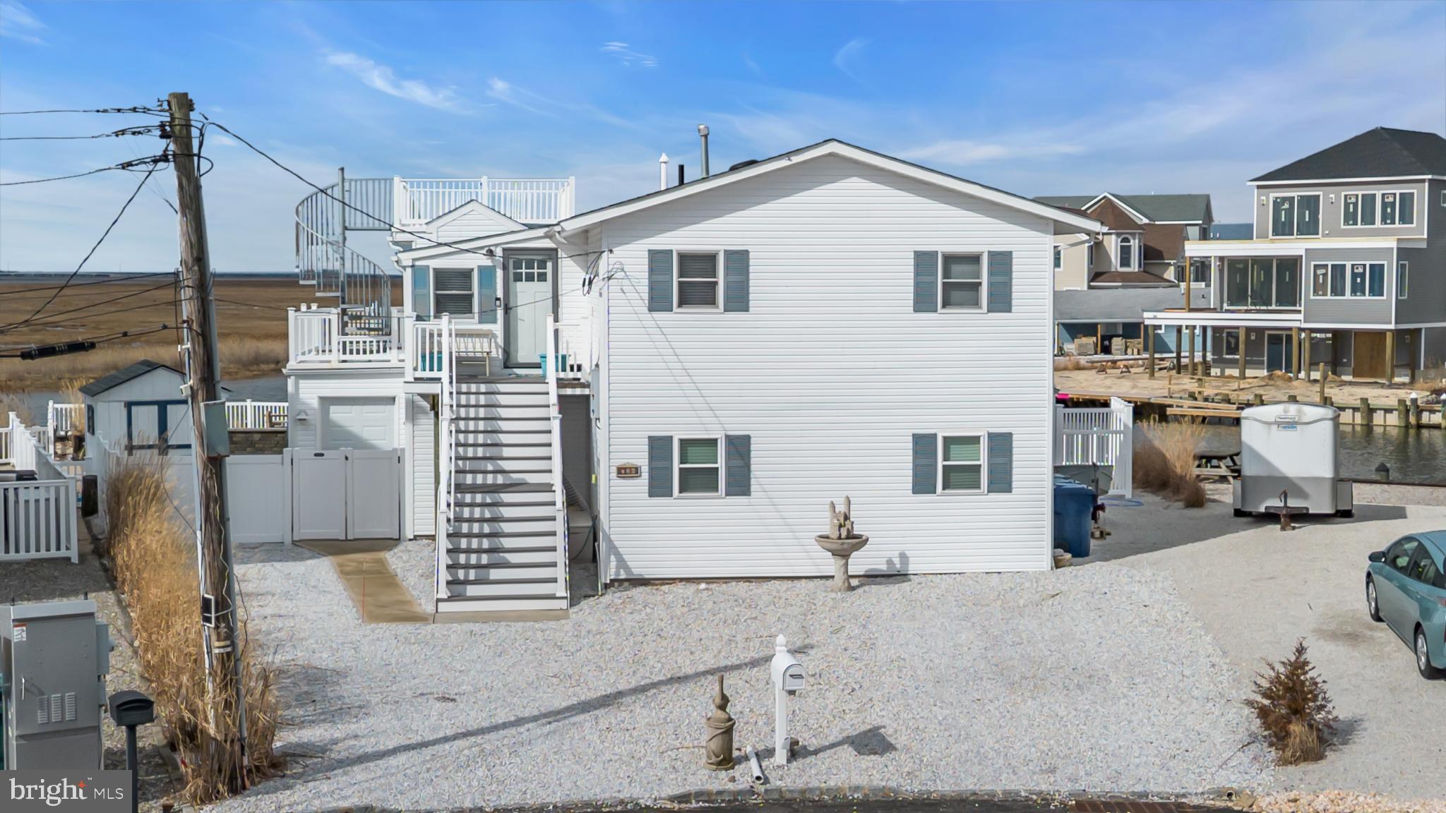 MYSTIC ISLAND - Residential