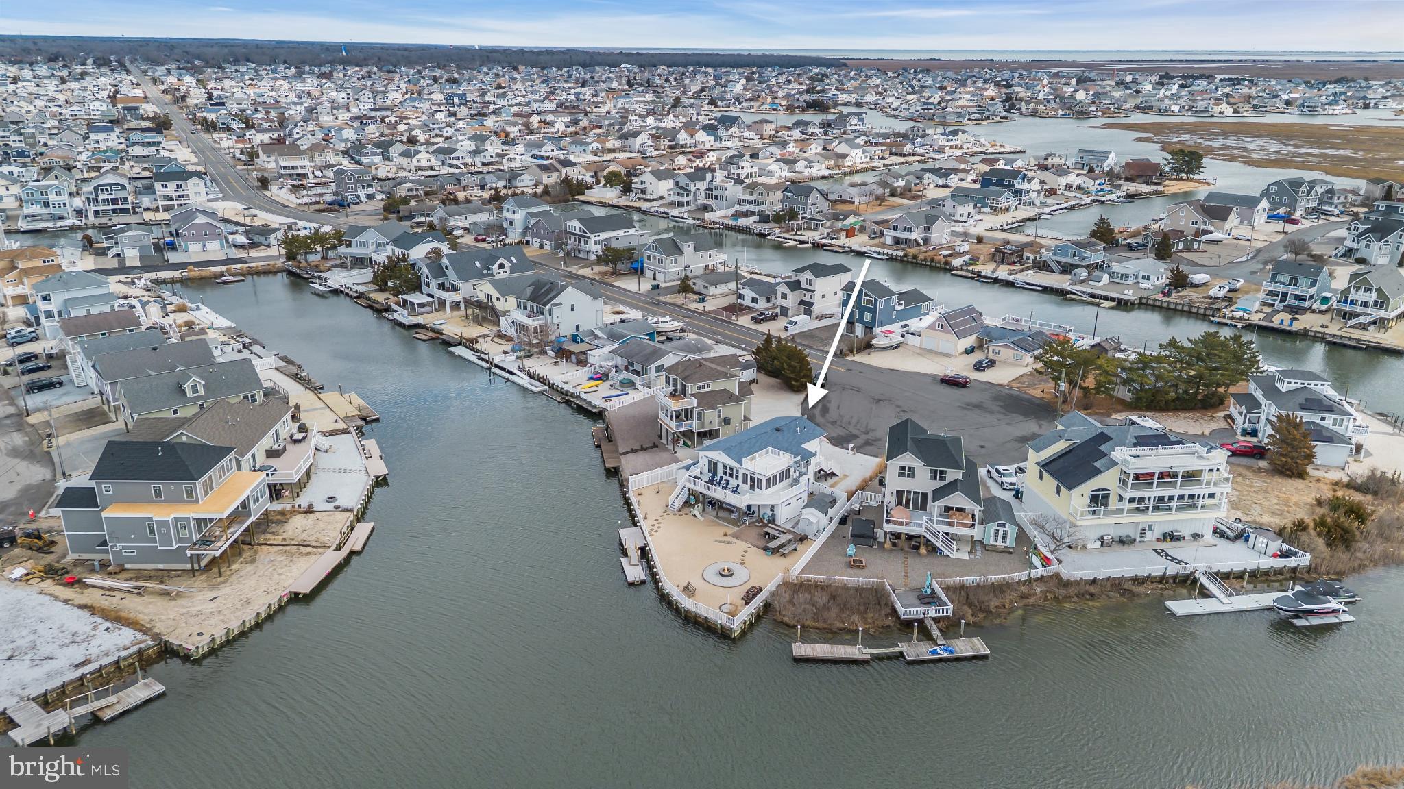 MYSTIC ISLAND - Residential