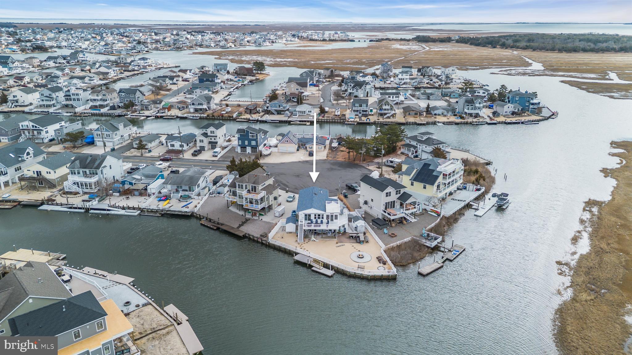 MYSTIC ISLAND - Residential