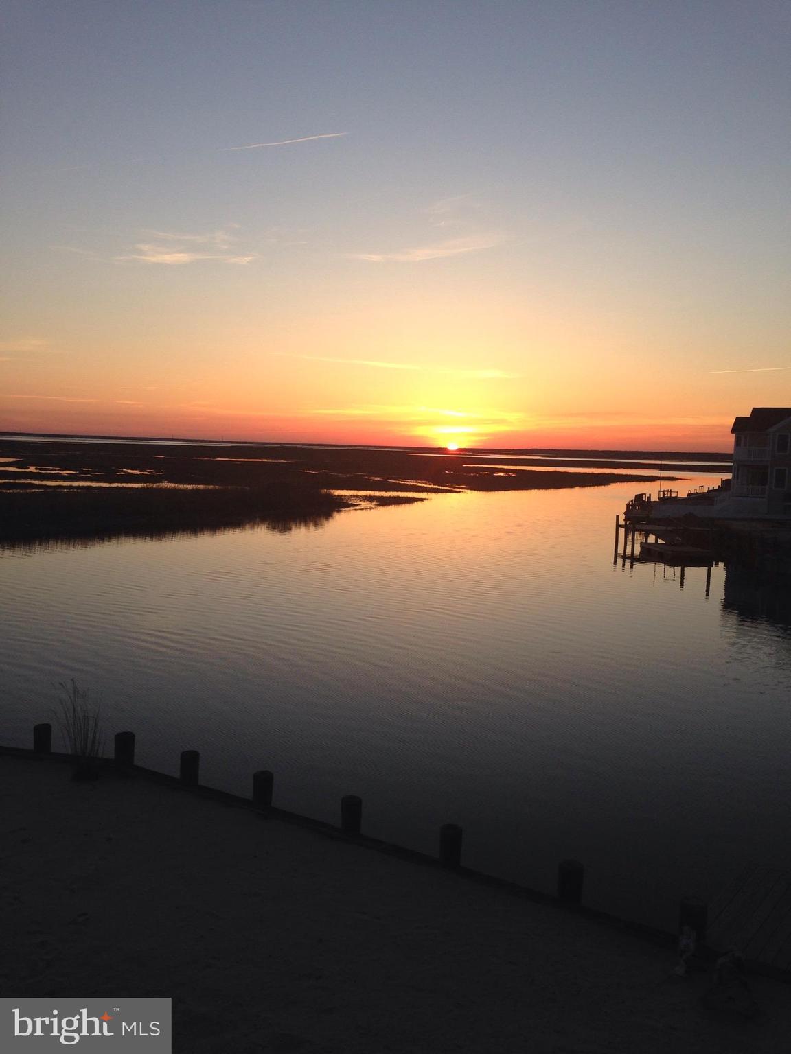 MYSTIC ISLAND - Residential