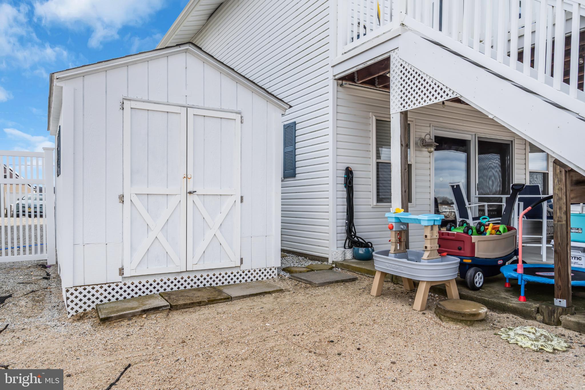 MYSTIC ISLAND - Residential