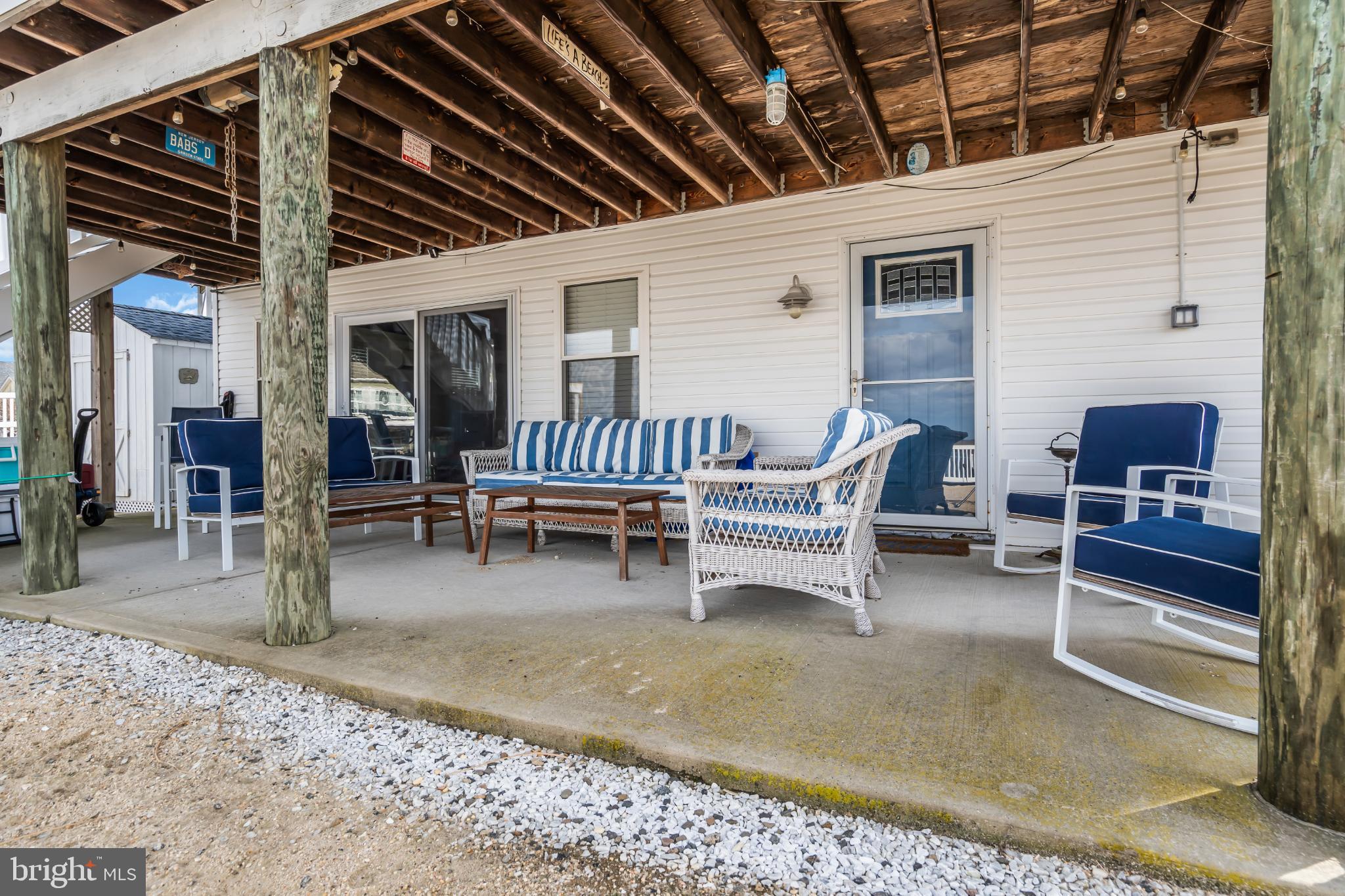 MYSTIC ISLAND - Residential