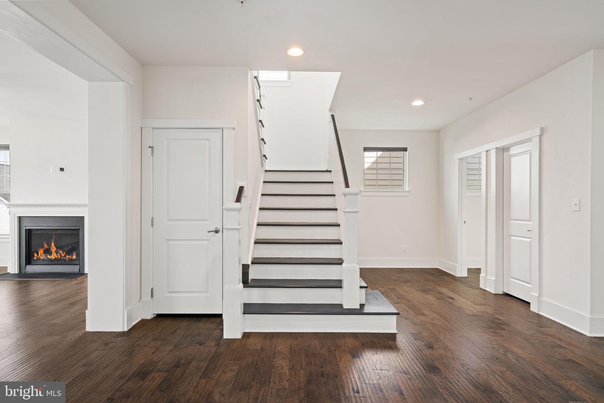 POTOMAC SHORES - Residential