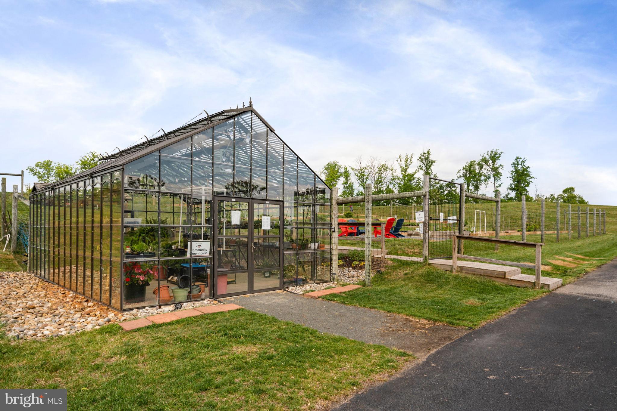 POTOMAC SHORES - Residential