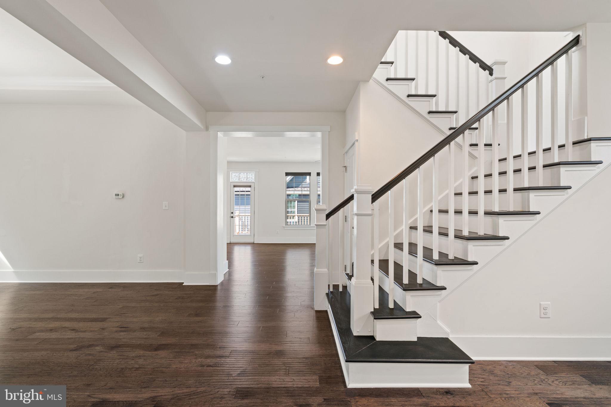 POTOMAC SHORES - Residential