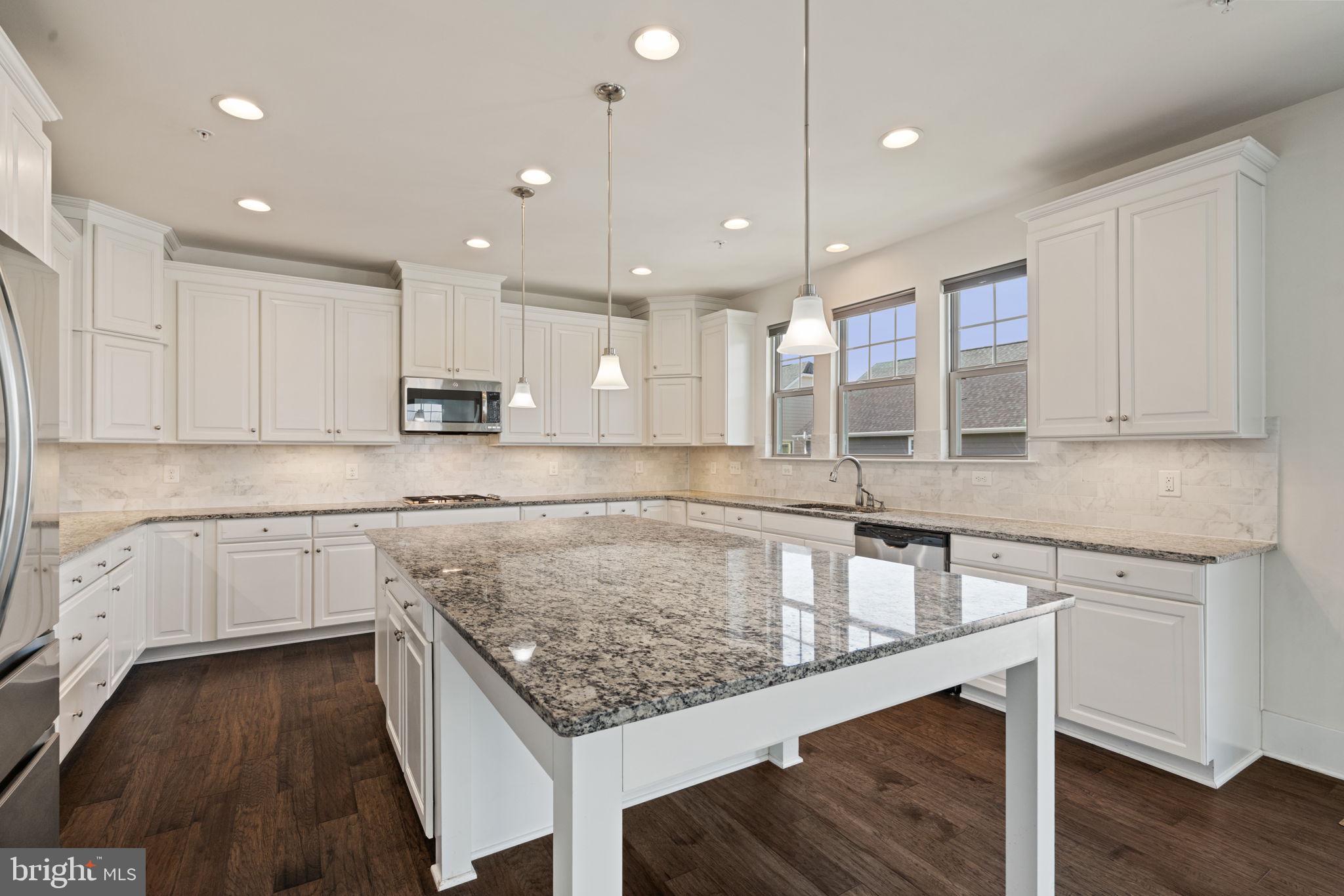 POTOMAC SHORES - Residential