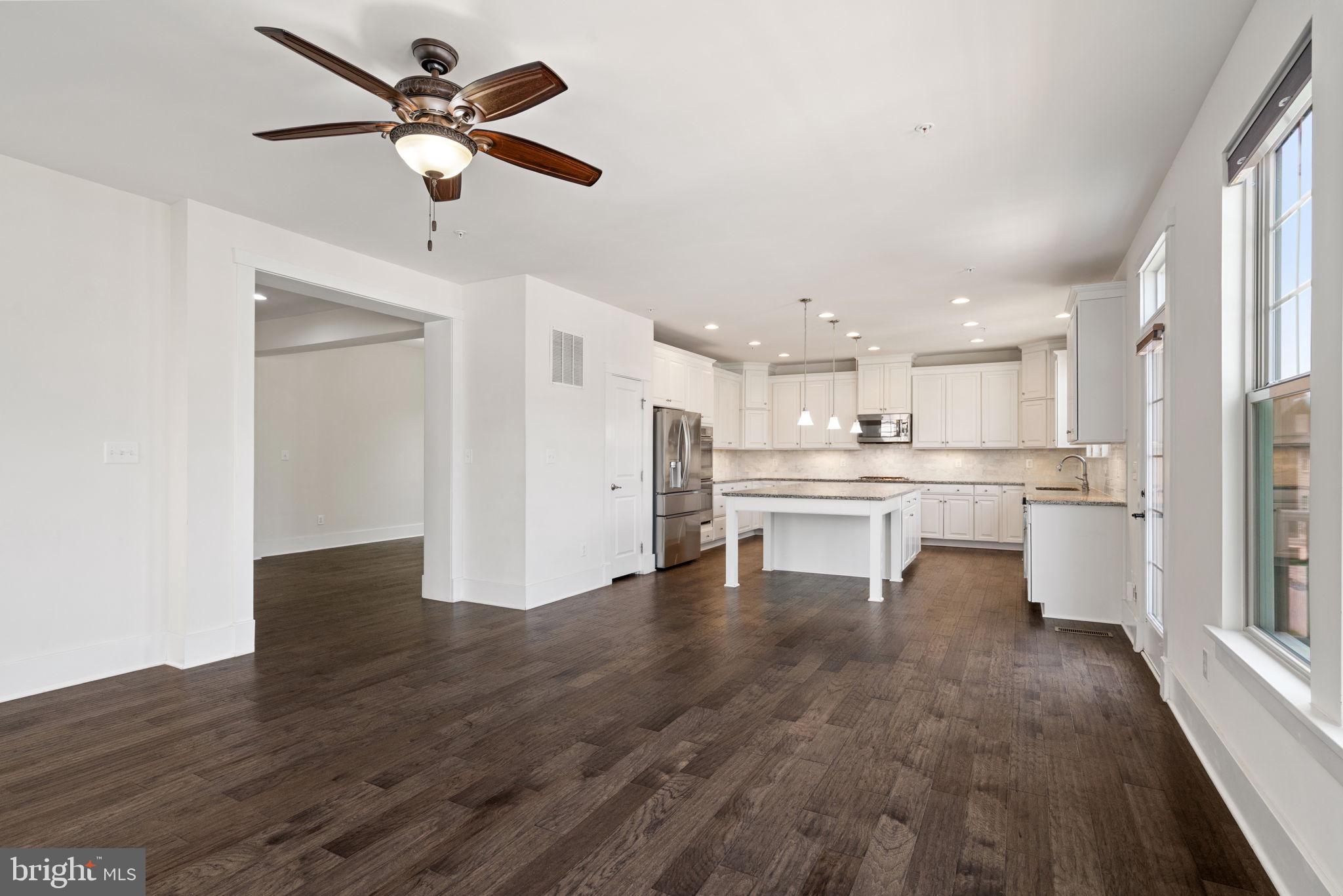 POTOMAC SHORES - Residential