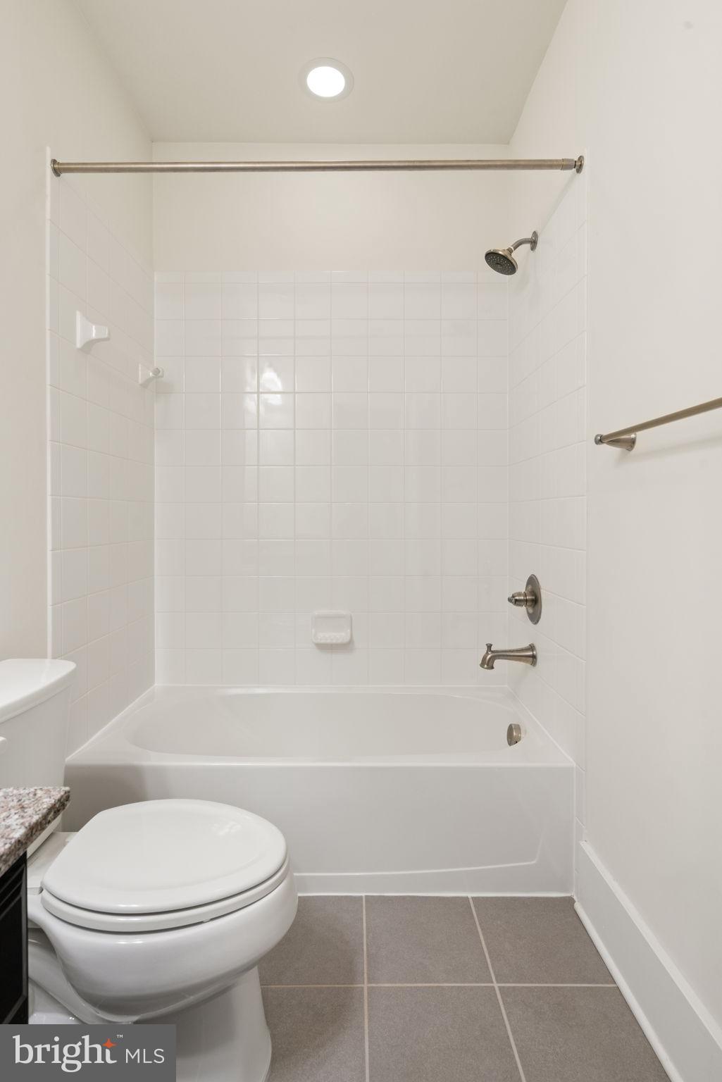 POTOMAC SHORES - Residential