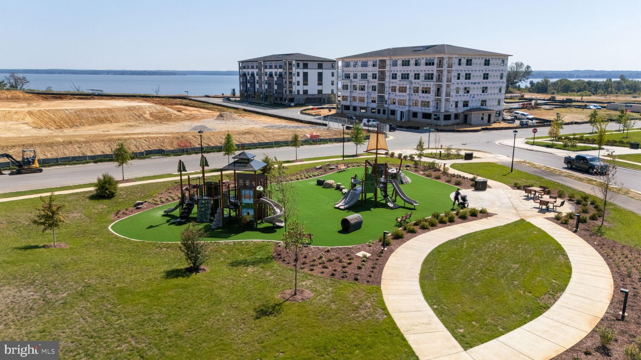 POTOMAC SHORES - Residential