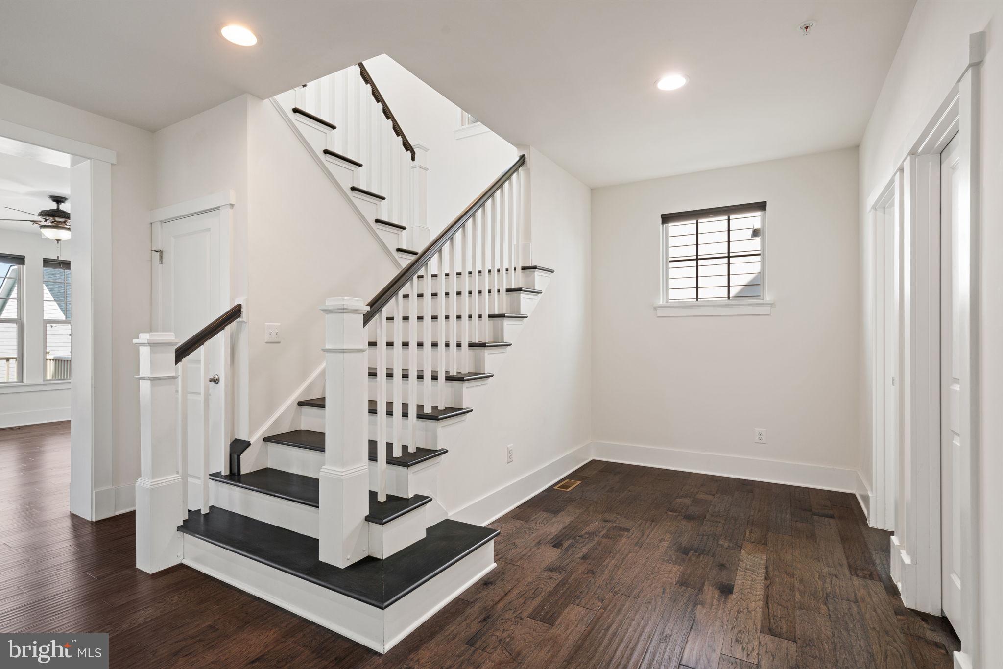 POTOMAC SHORES - Residential