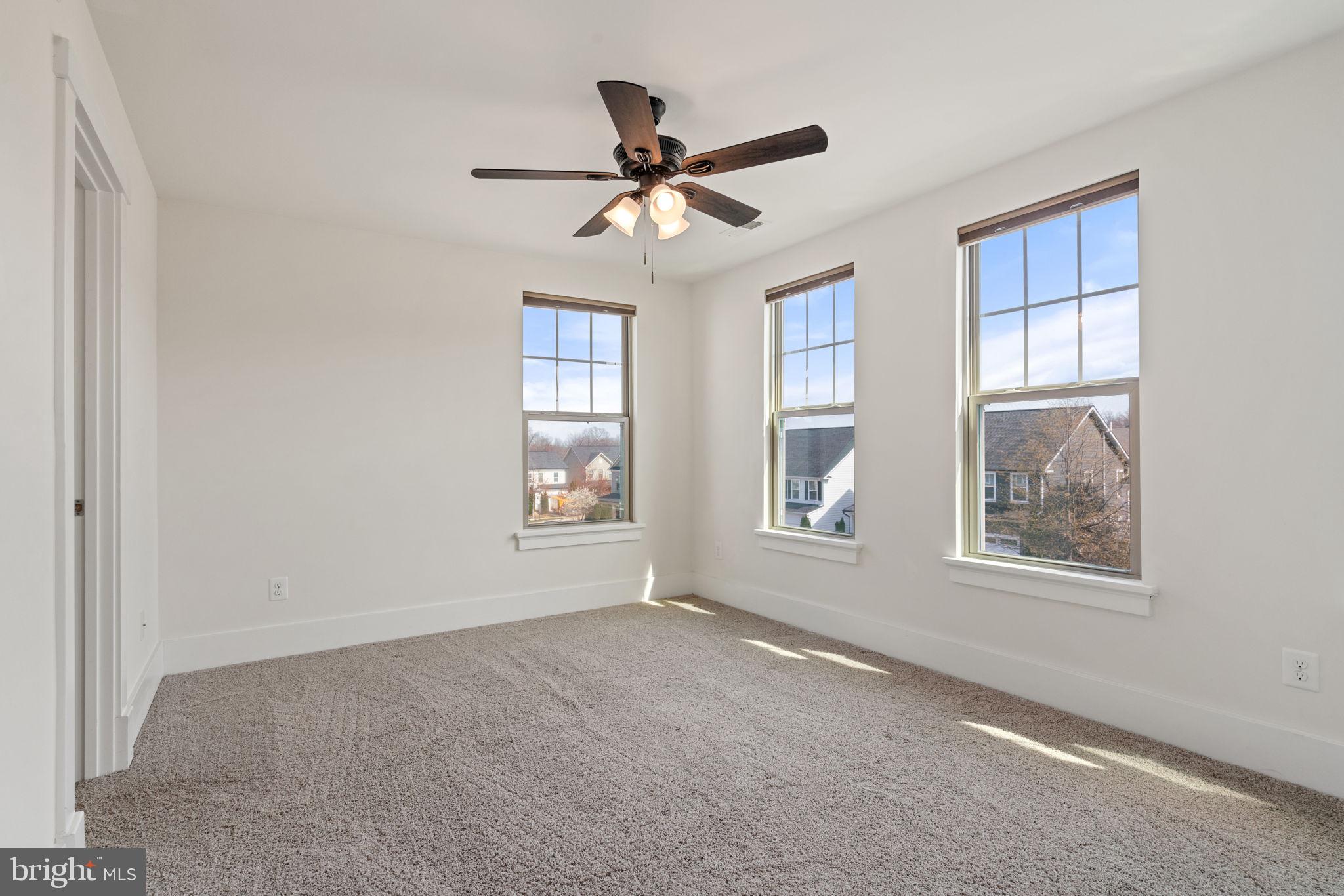 POTOMAC SHORES - Residential