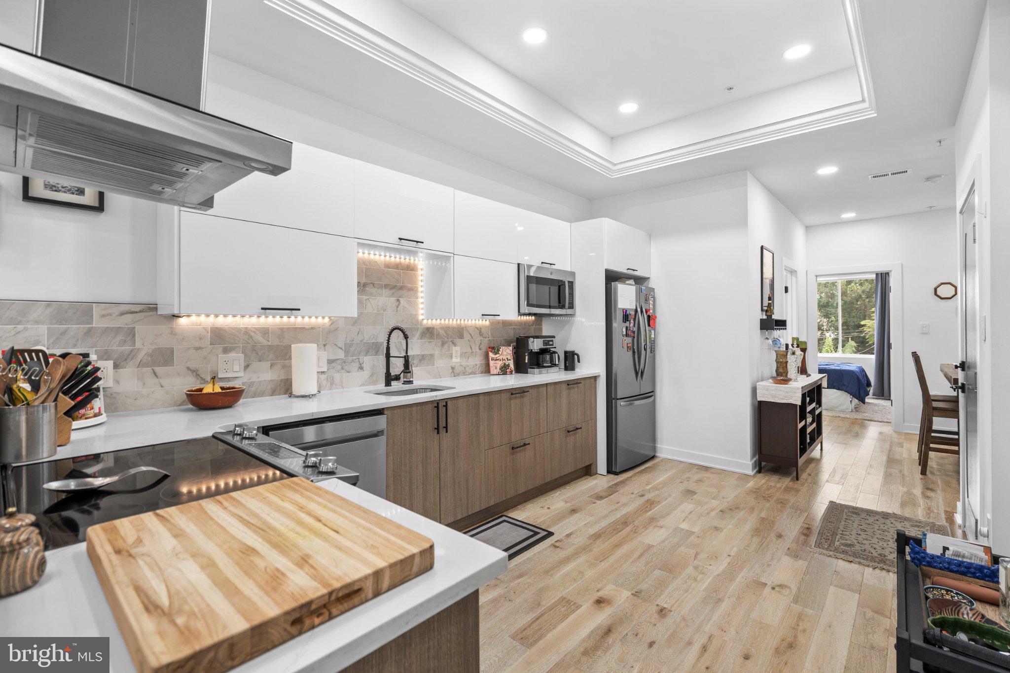 2808 W MASTER STREET 2