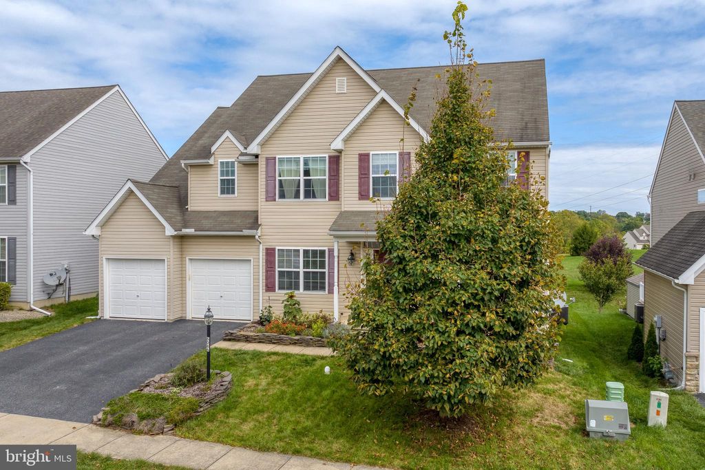 Photo of 6046 Bayberry Avenue, Manheim, PA 17545 (MLS # PALA2041532)