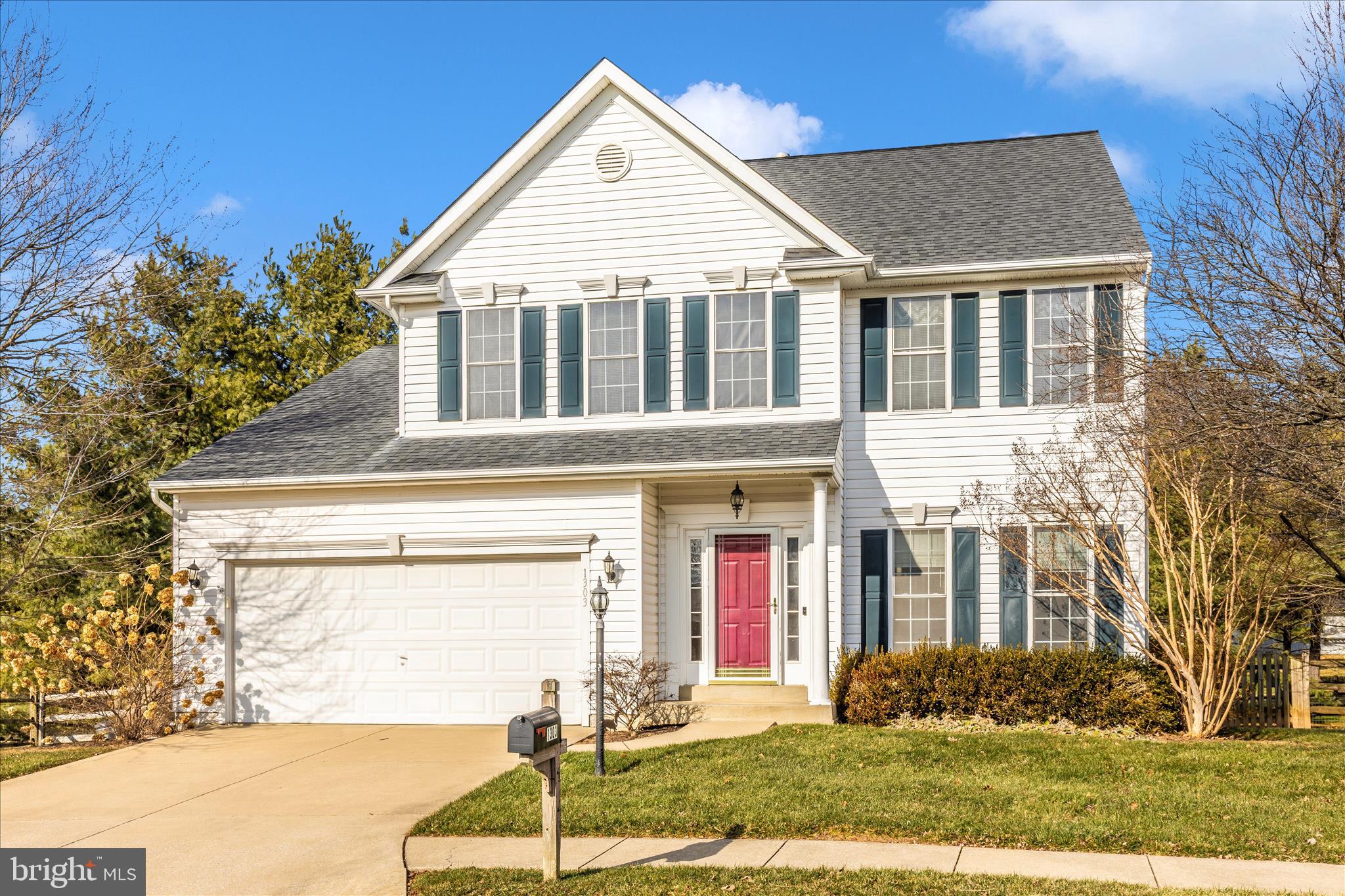 1303 QUARTERSTAFF TRAIL