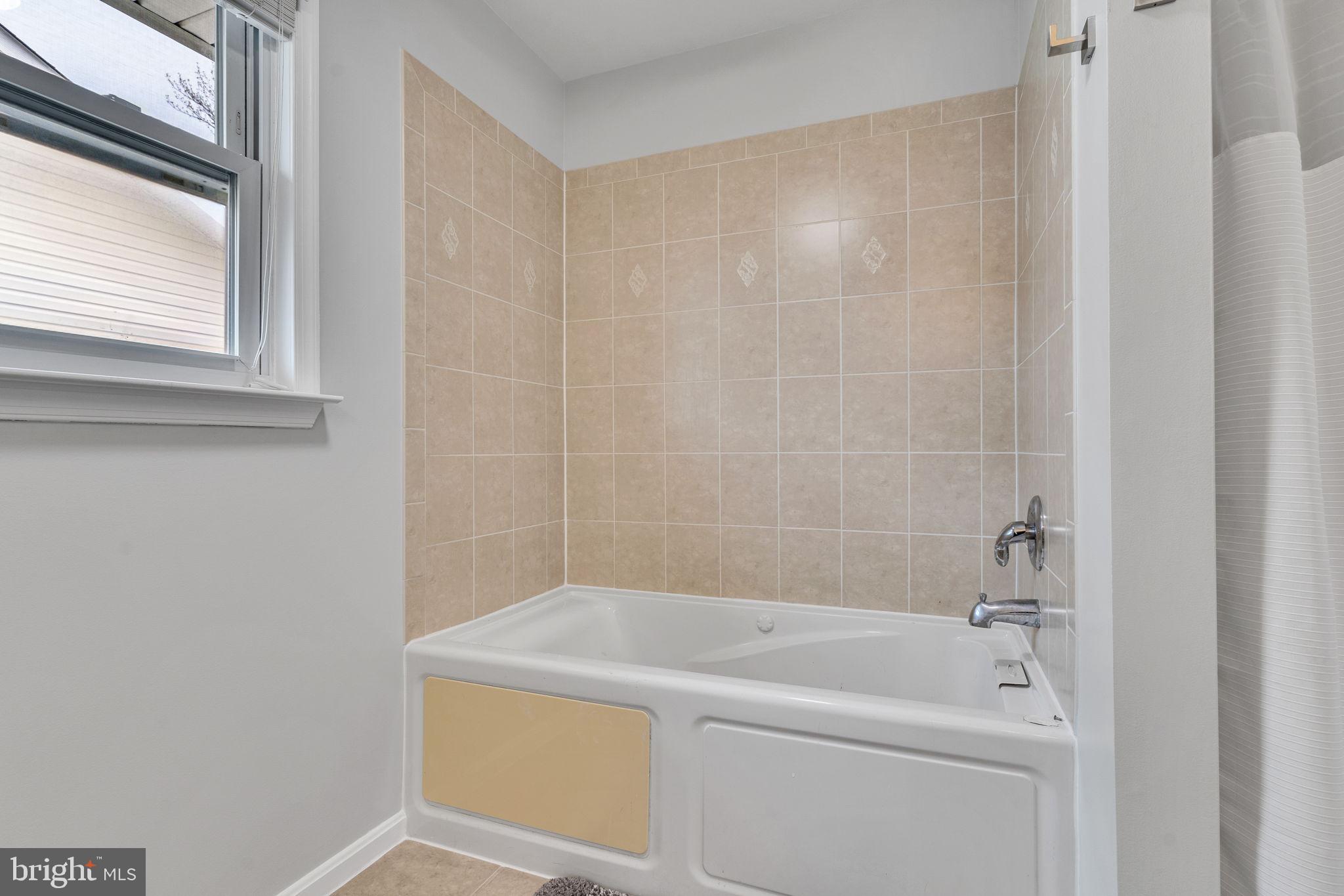 NORTH CHESAPEAKE BEACH - Residential