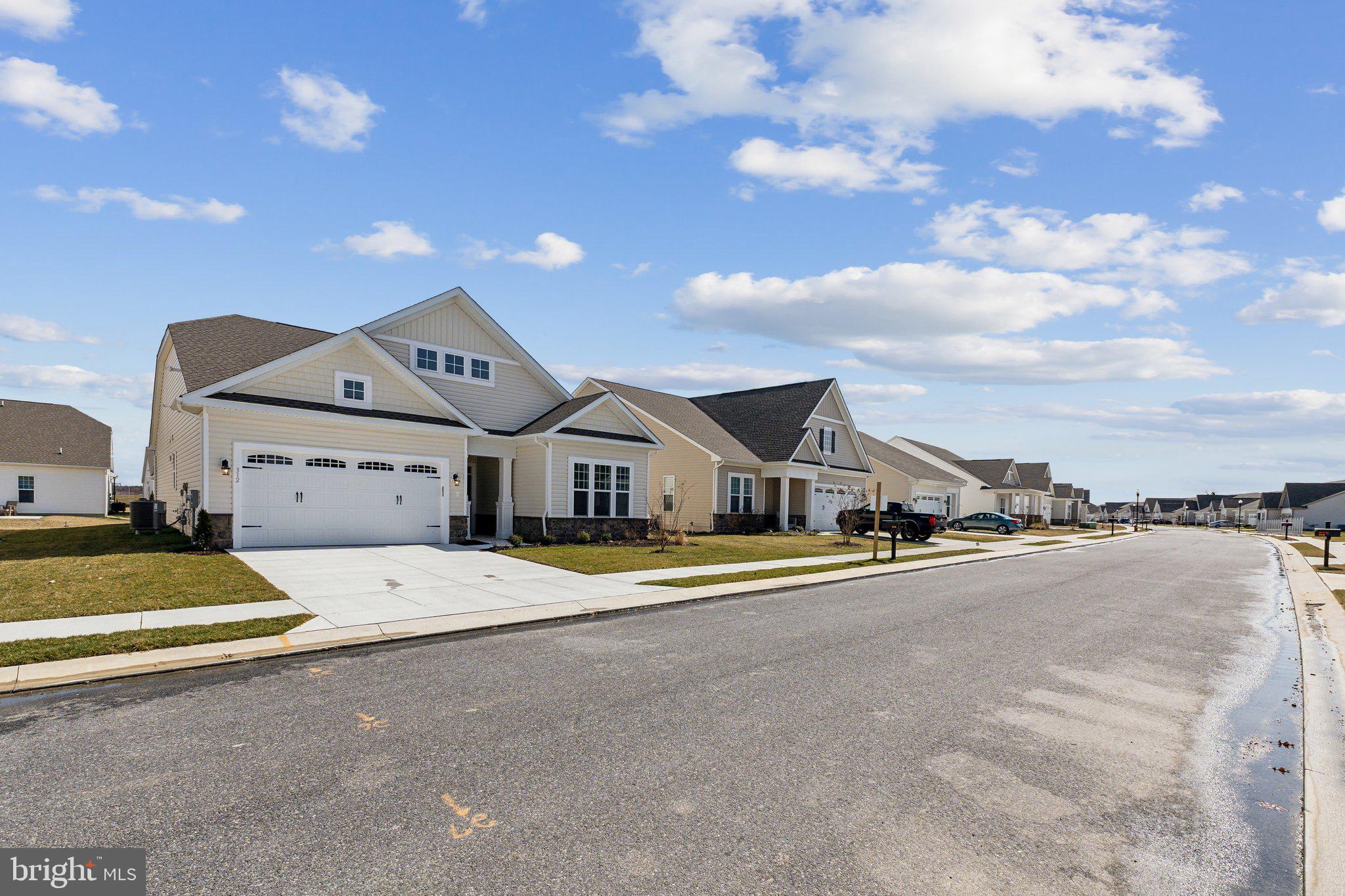 312 HERITAGE SHORES CIRCLE