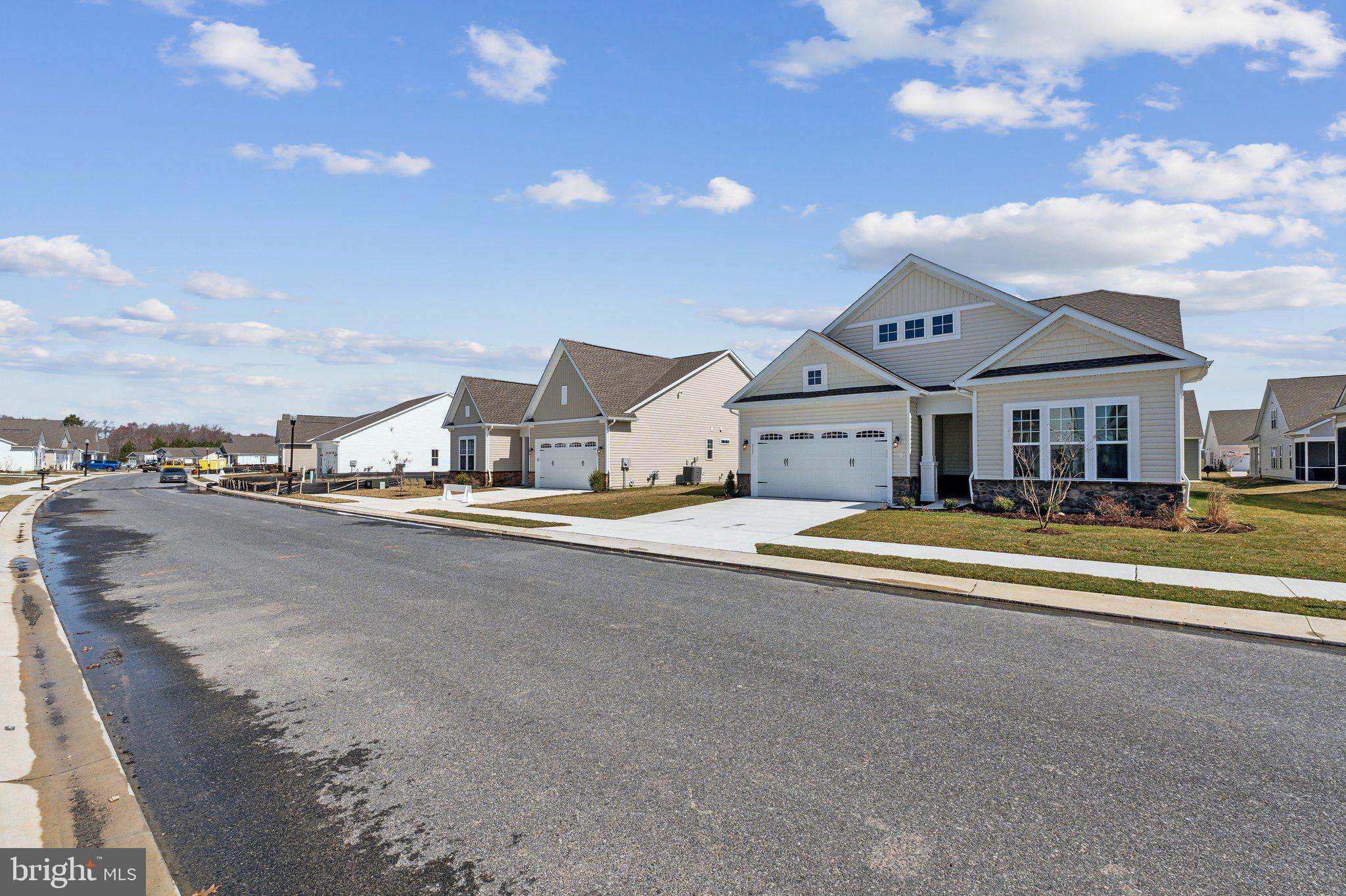 312 HERITAGE SHORES CIRCLE