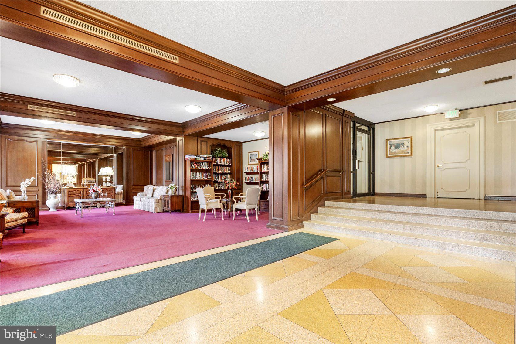 PARK TOWERS EAST - Residential