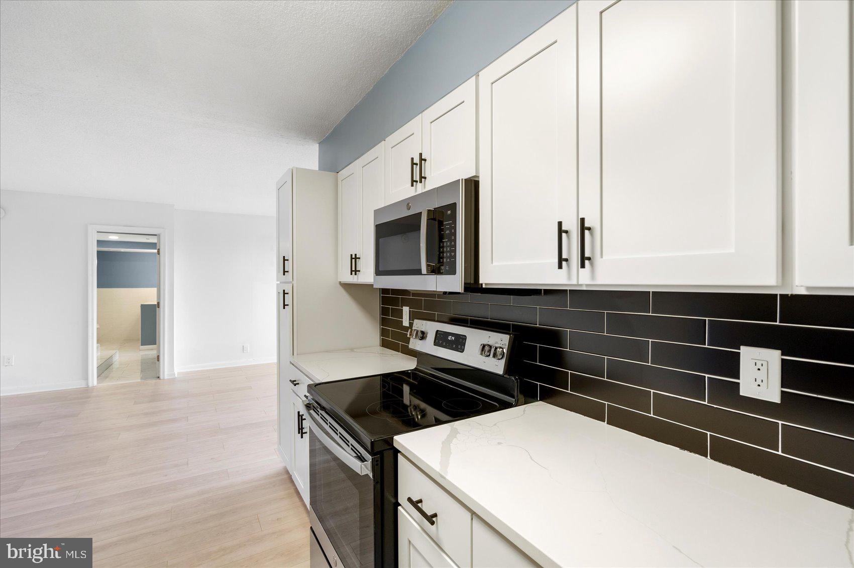 PARK TOWERS EAST - Residential