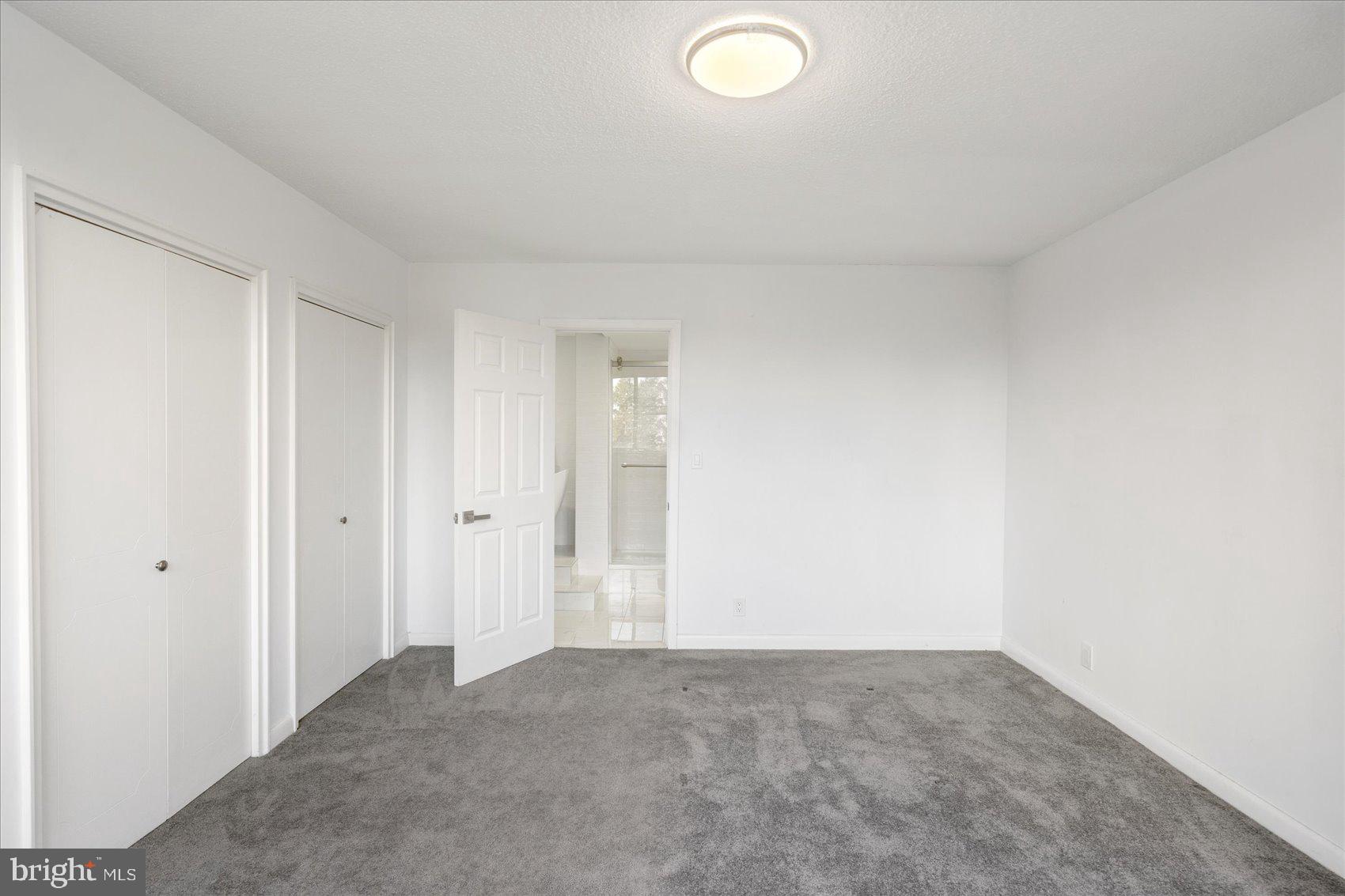 PARK TOWERS EAST - Residential