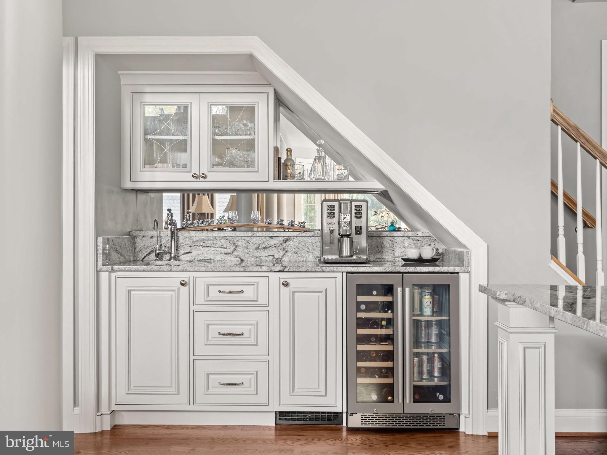 GOVERNORS MANOR - Residential