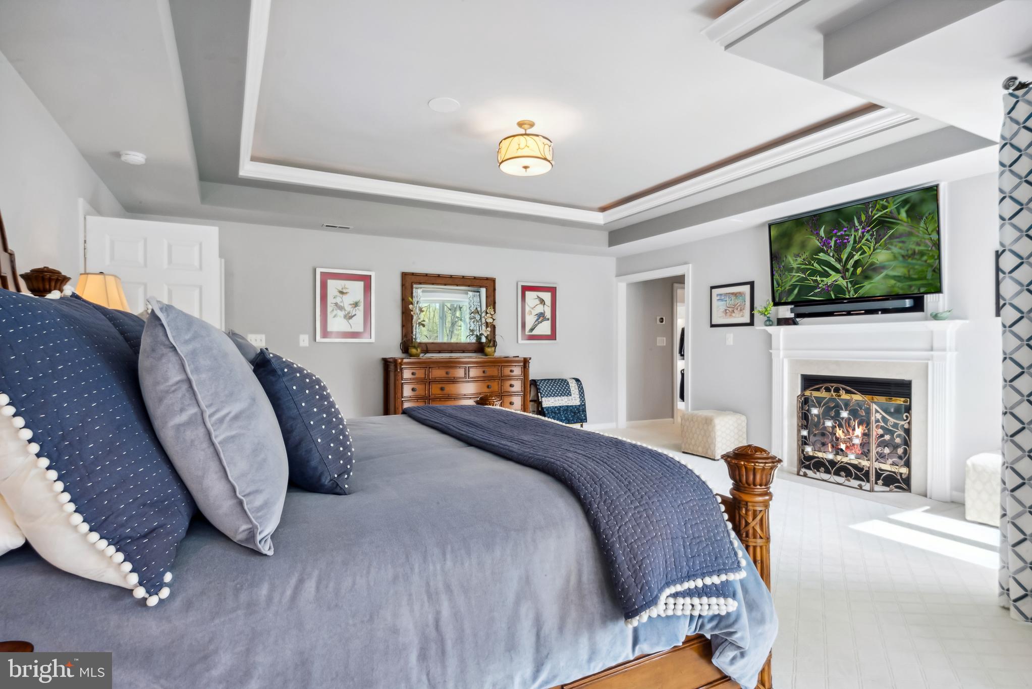 GOVERNORS MANOR - Residential