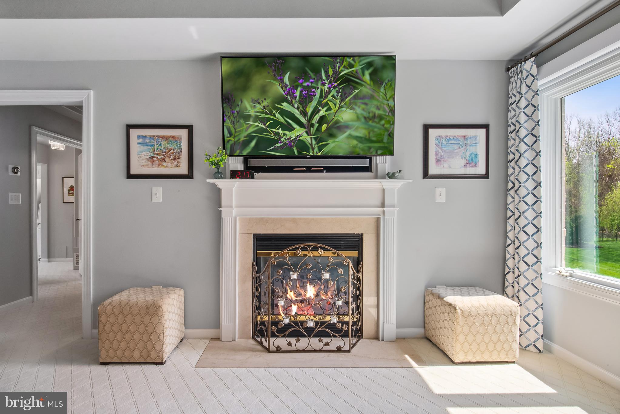 GOVERNORS MANOR - Residential