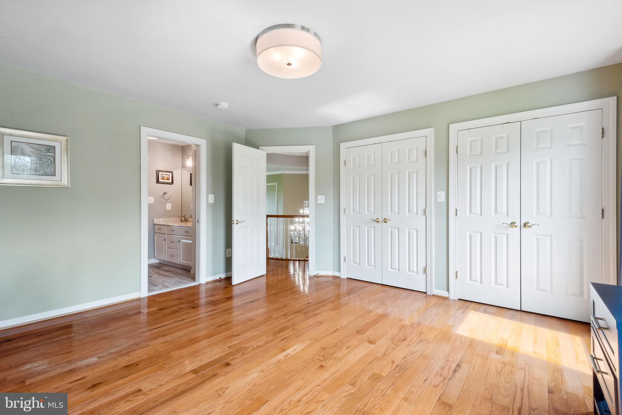 GOVERNORS MANOR - Residential