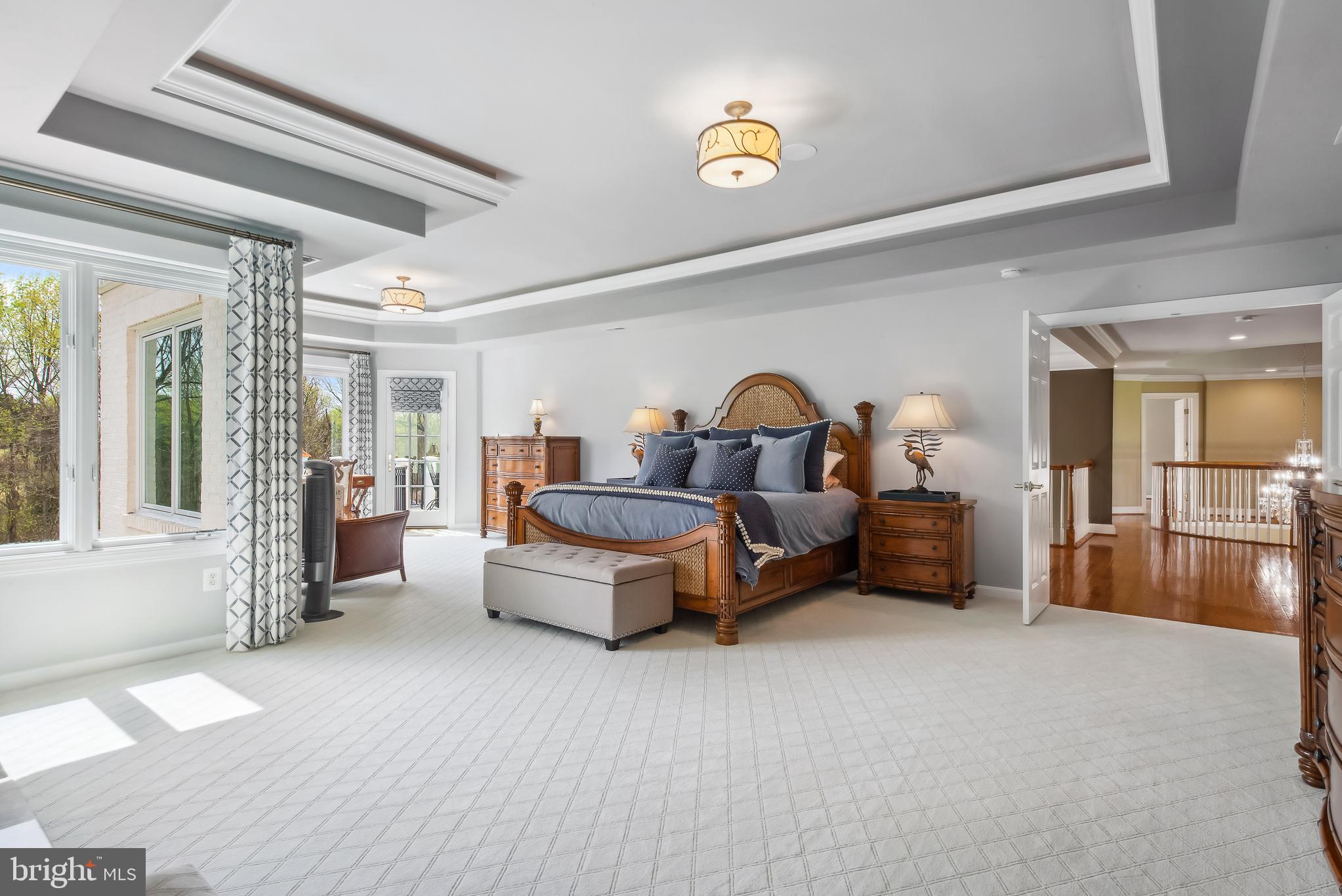 GOVERNORS MANOR - Residential