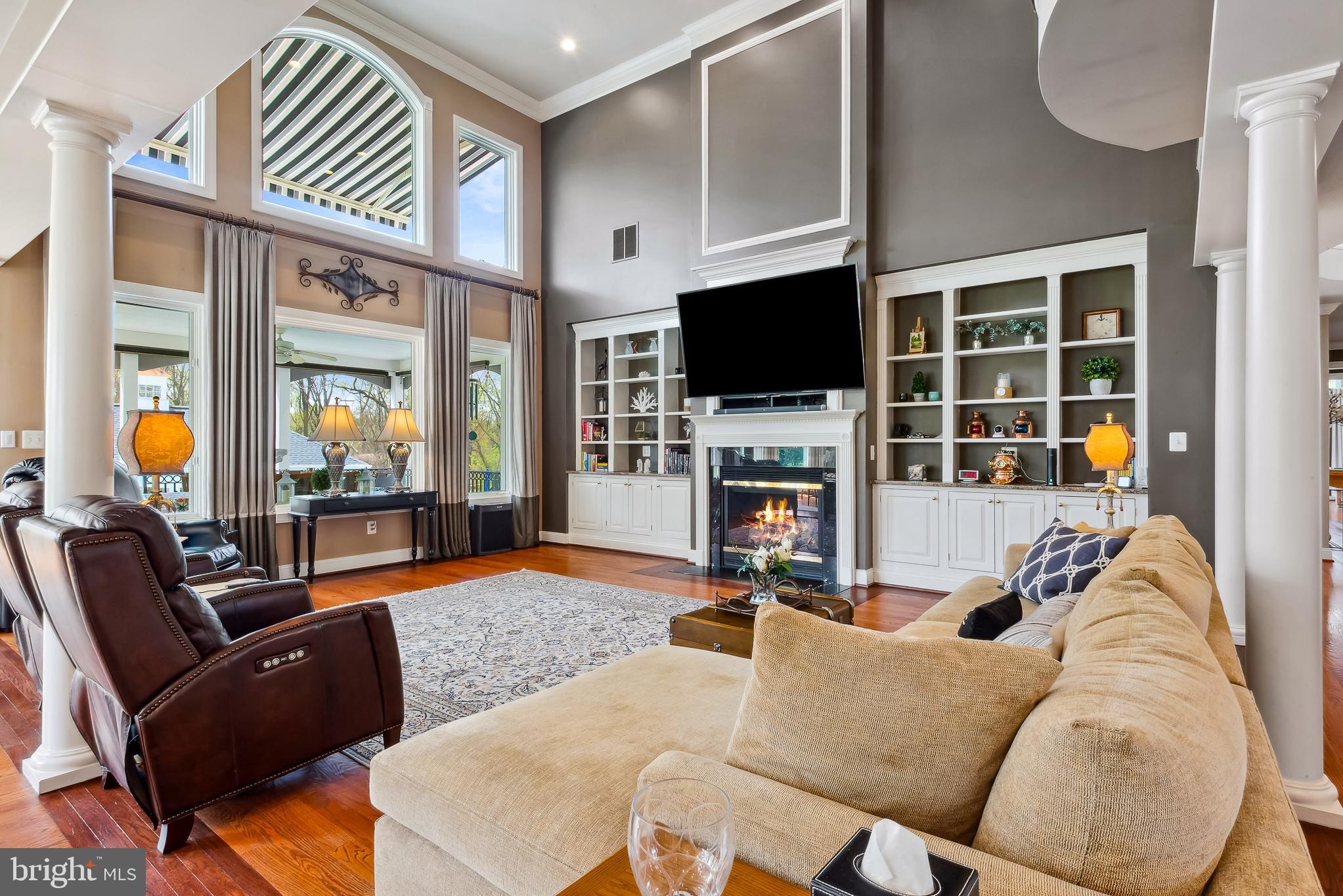 GOVERNORS MANOR - Residential