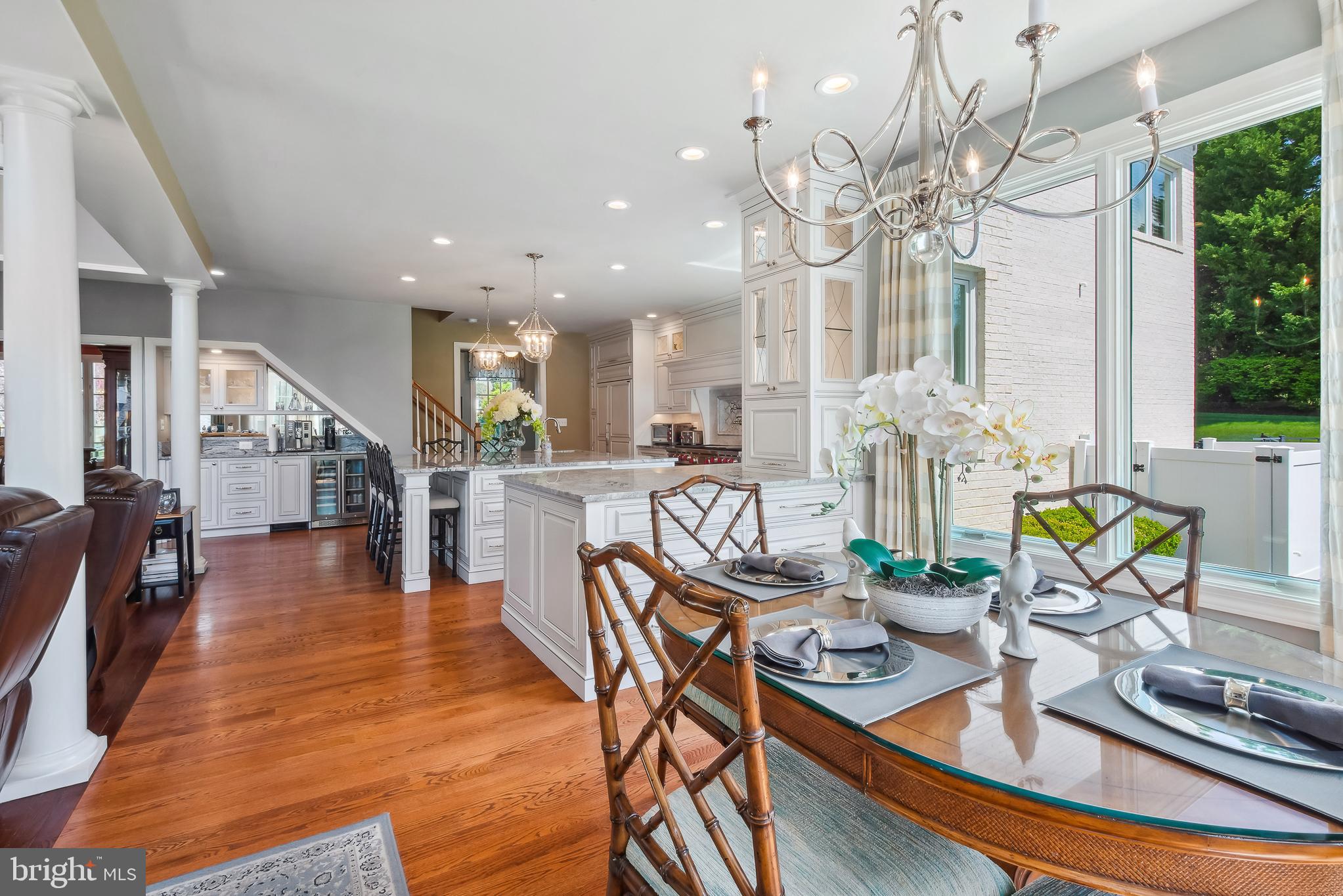 GOVERNORS MANOR - Residential