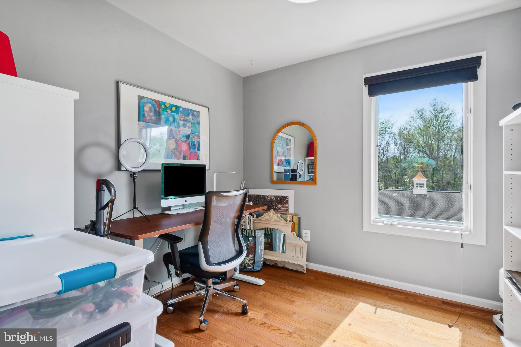 GOVERNORS MANOR - Residential