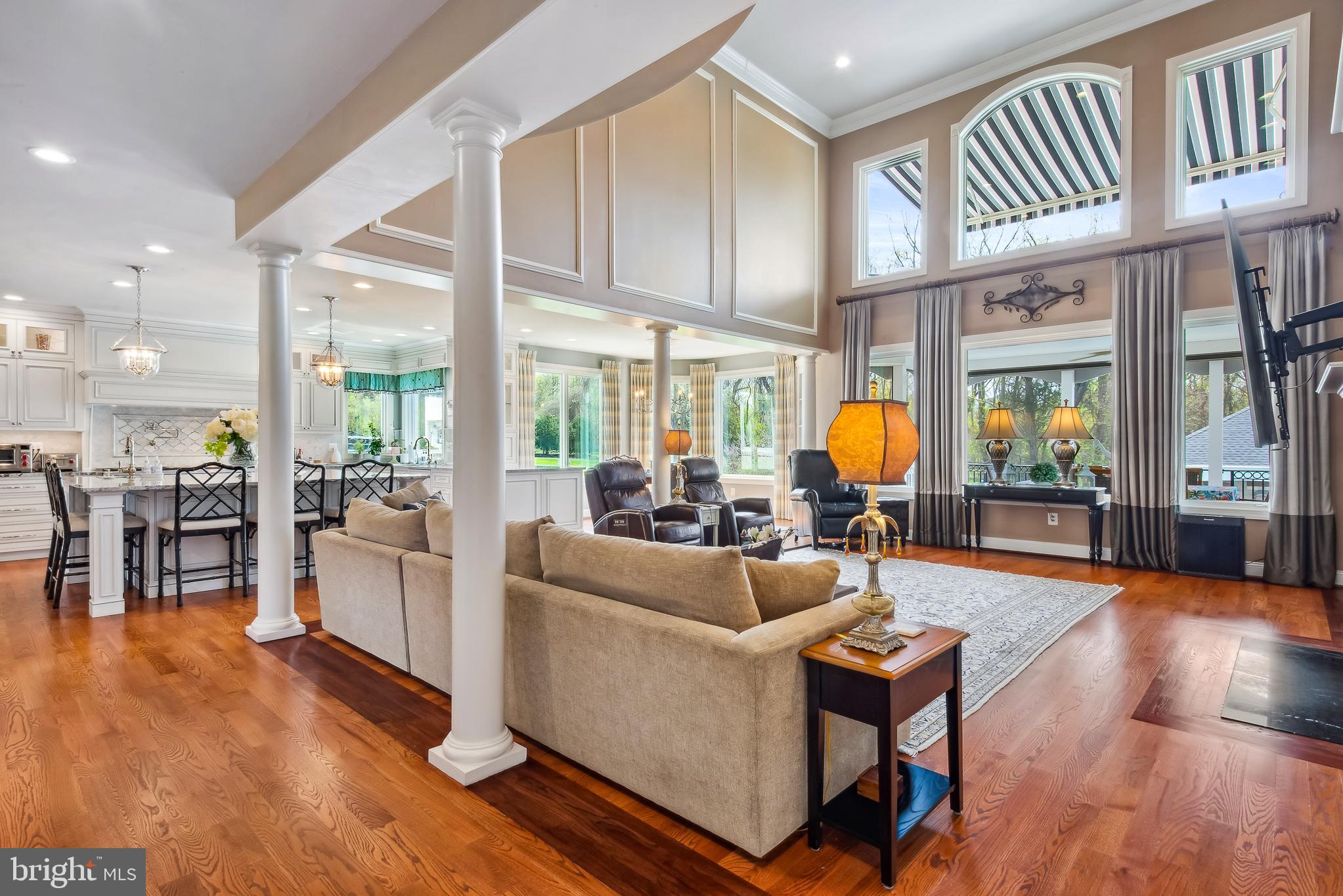 GOVERNORS MANOR - Residential