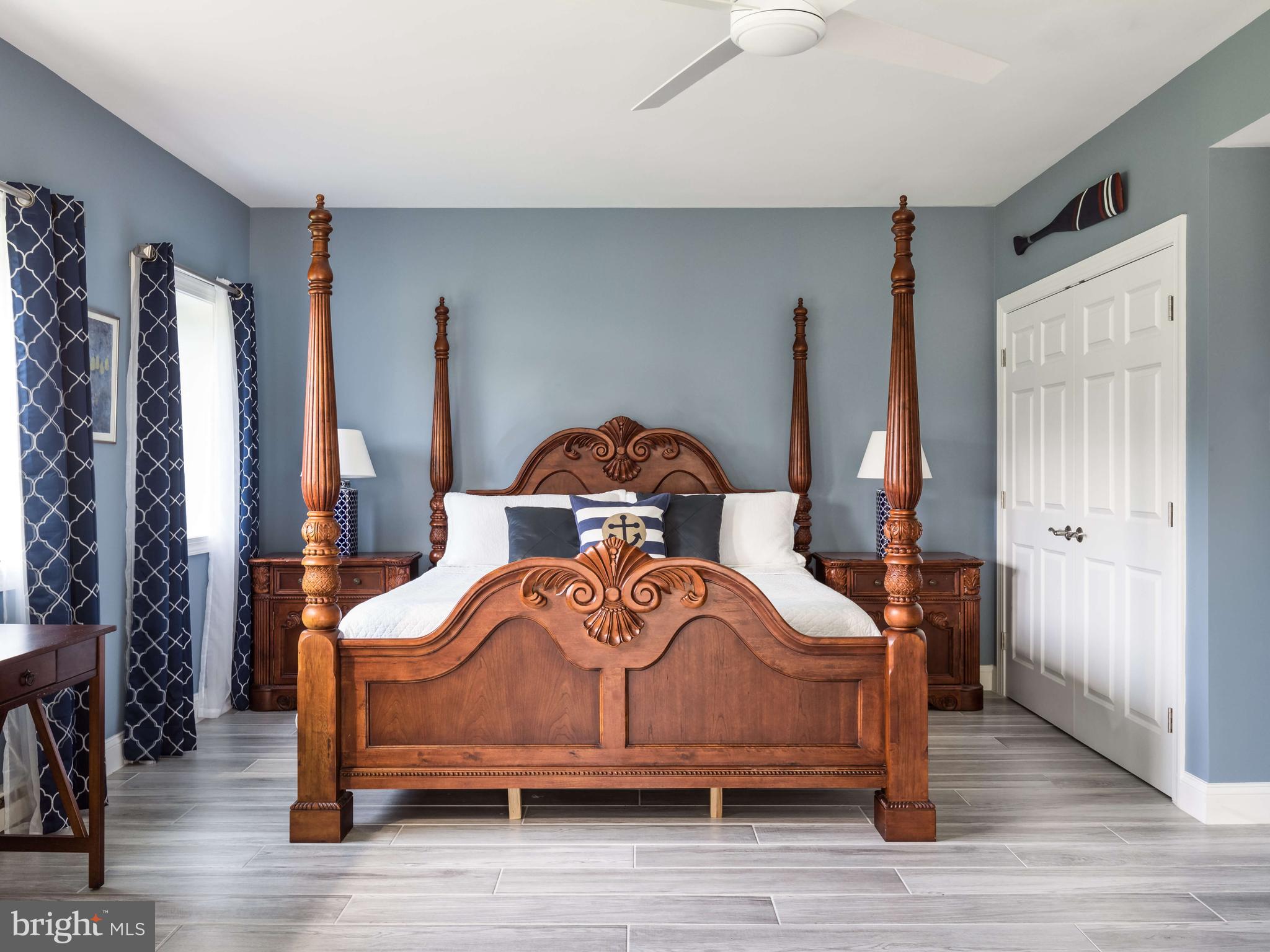 GOVERNORS MANOR - Residential