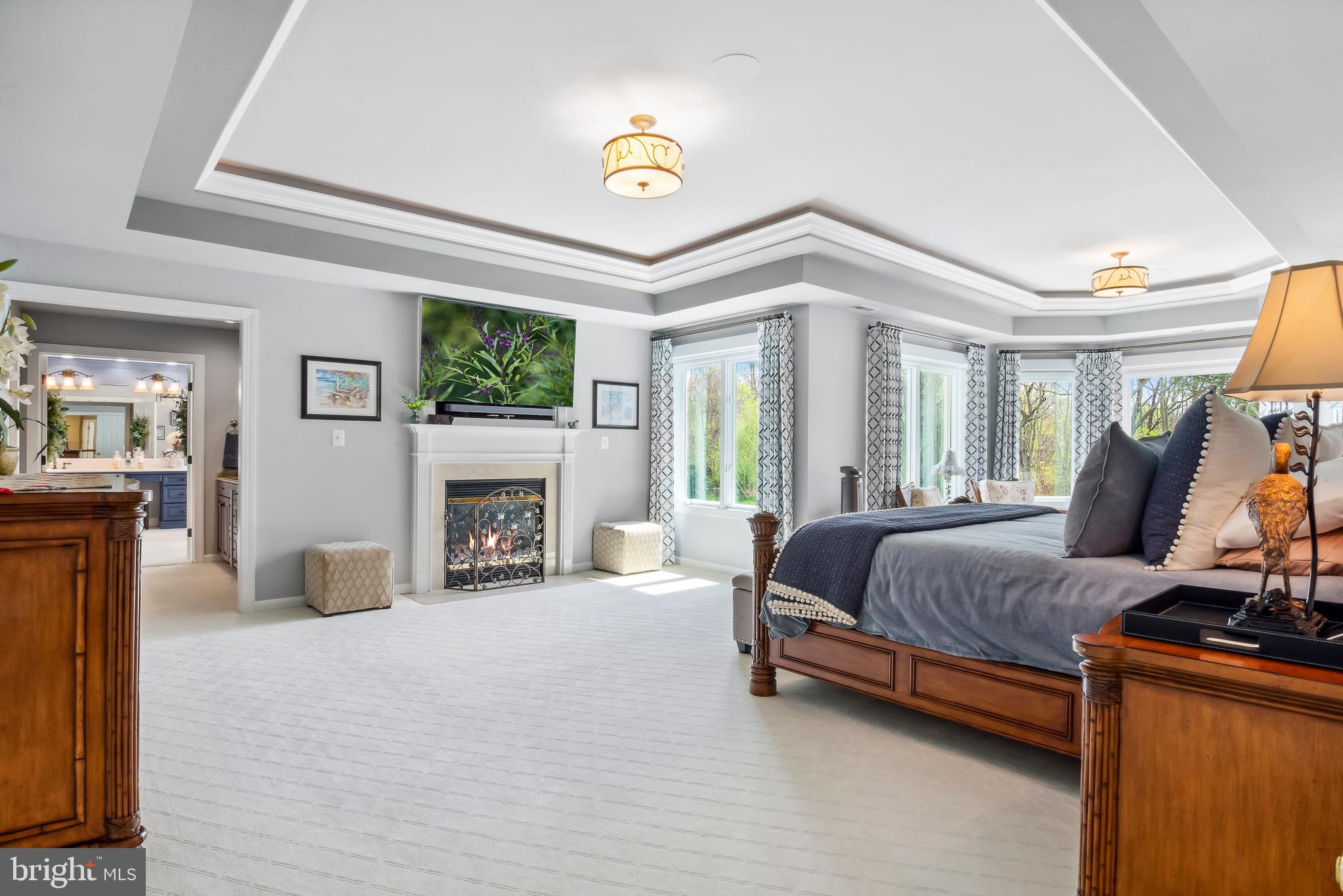 GOVERNORS MANOR - Residential