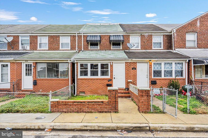 INVESTOR ALERT!!  Welcome to 411 Maple Lane!  This well kept townhome has so much potential!!  Instant value add opportunities!   Main level has spacious living room, kitchen and laundry room with stackable W/D. 
 Upstairs you'll find 3 bedrooms and 1 full bathroom.  Book your showing today before it's gone!!!  SELLER IS SELLING IN AS-IS CONDITION!