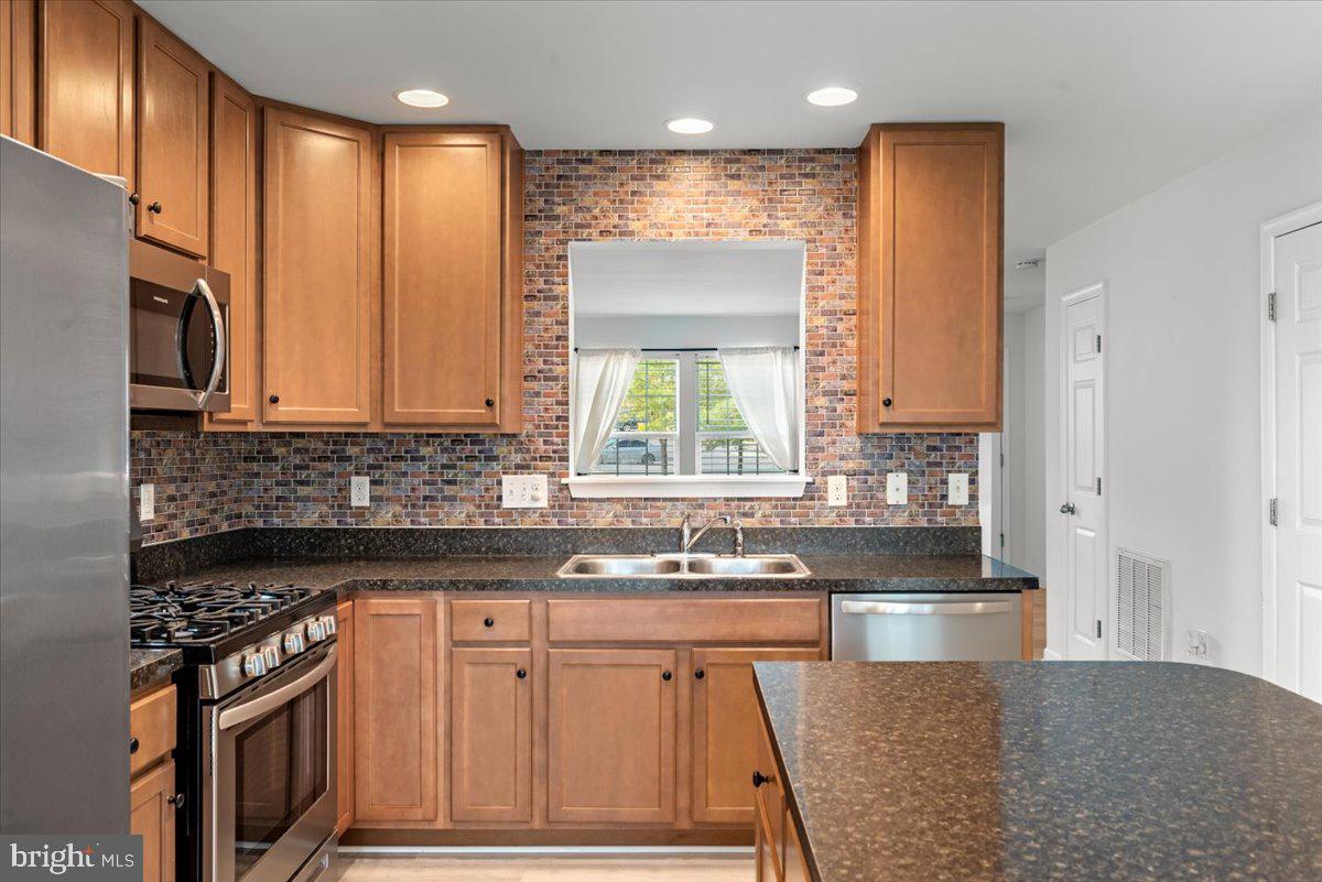 TROUT RUN - Residential